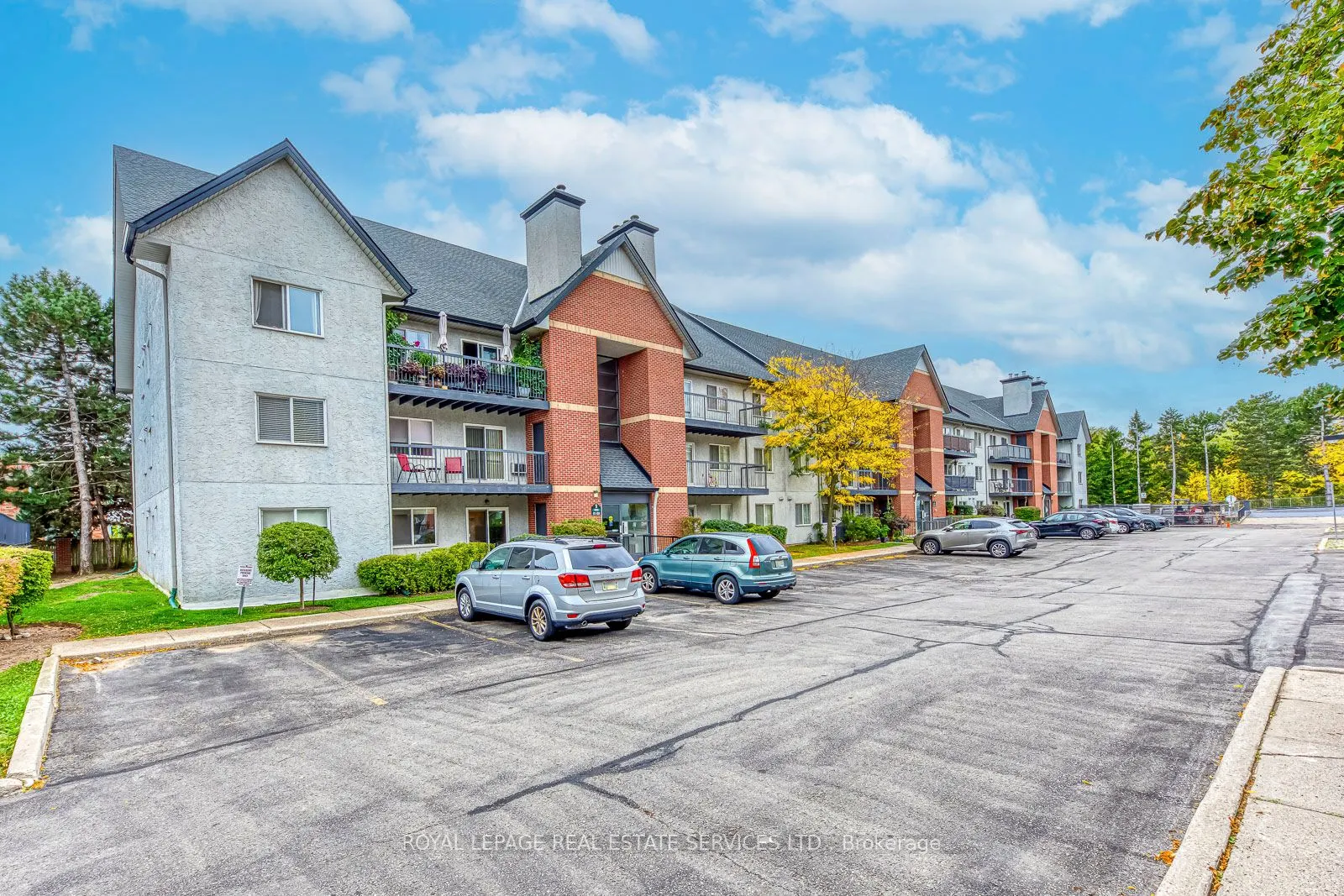 1450 Glen Abbey Gate, #911