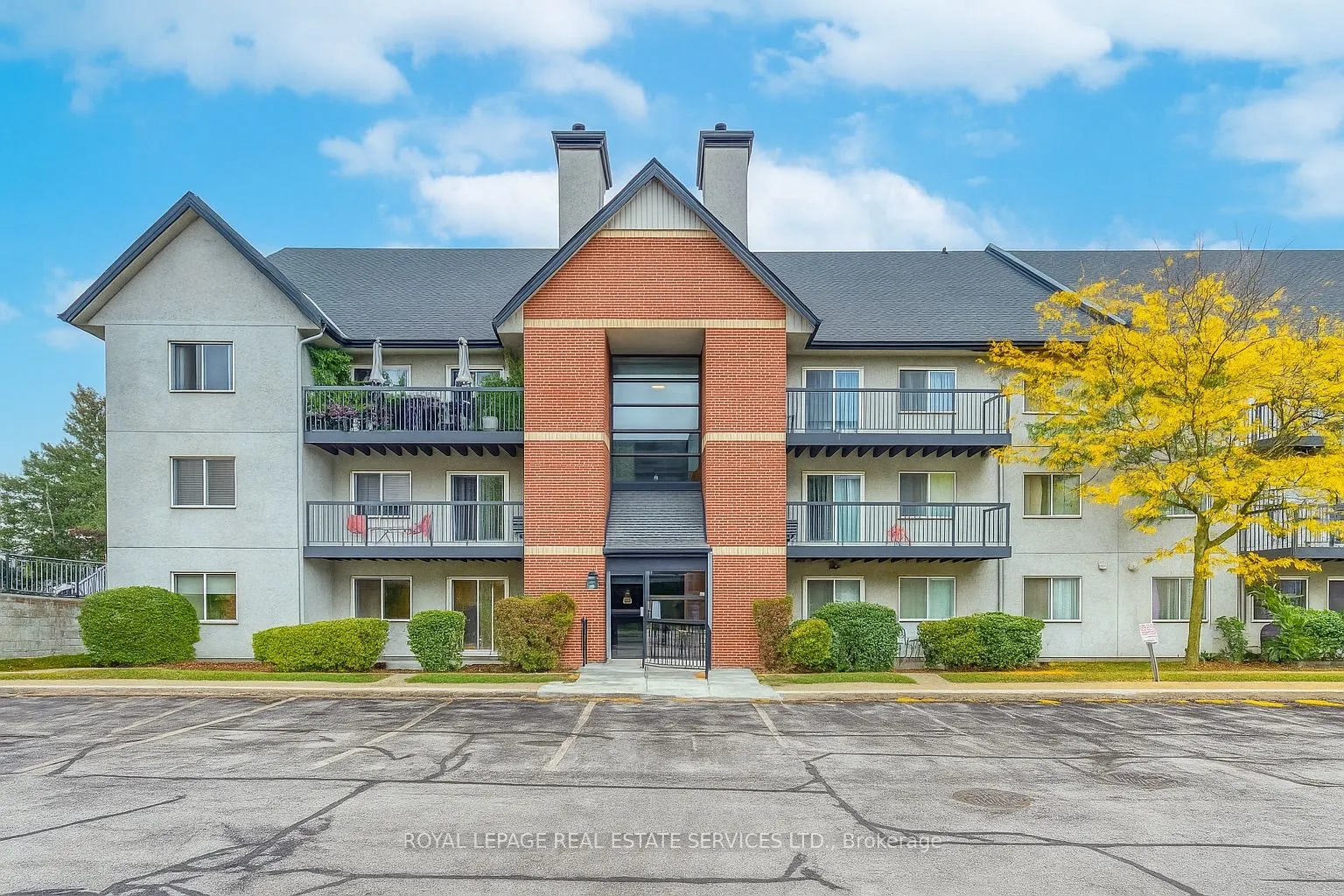 1450 Glen Abbey Gate, #911