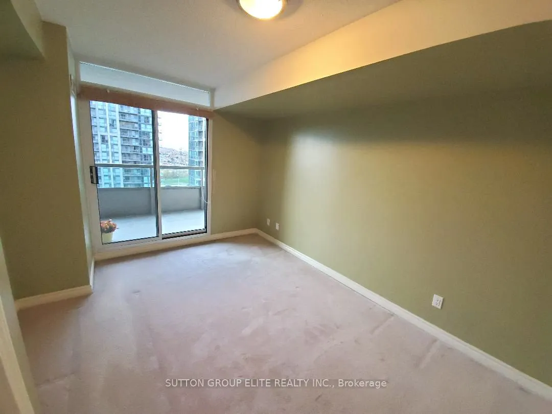 335 Rathburn Road W, #1902