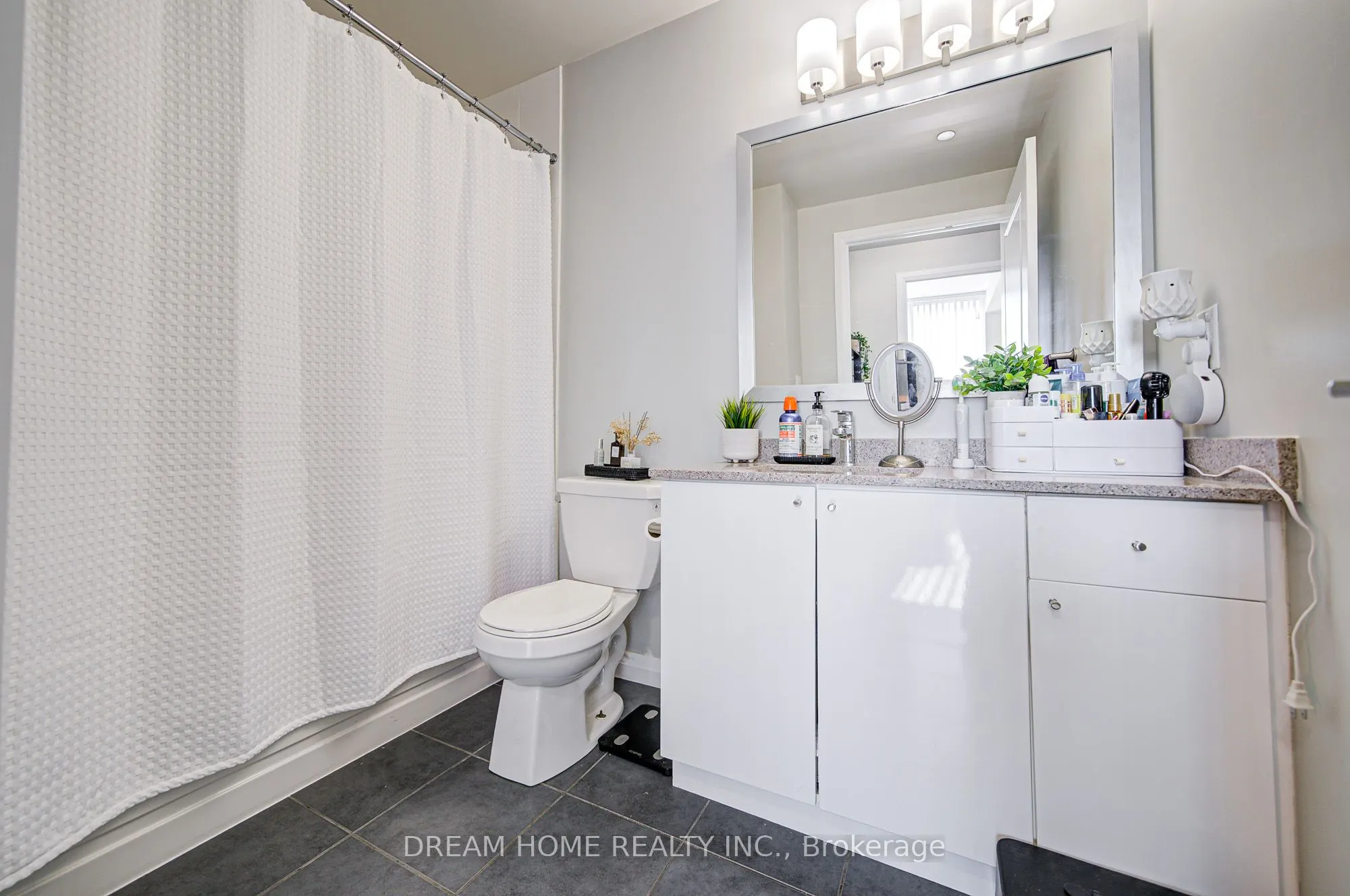 5033 Four Springs Avenue, #813