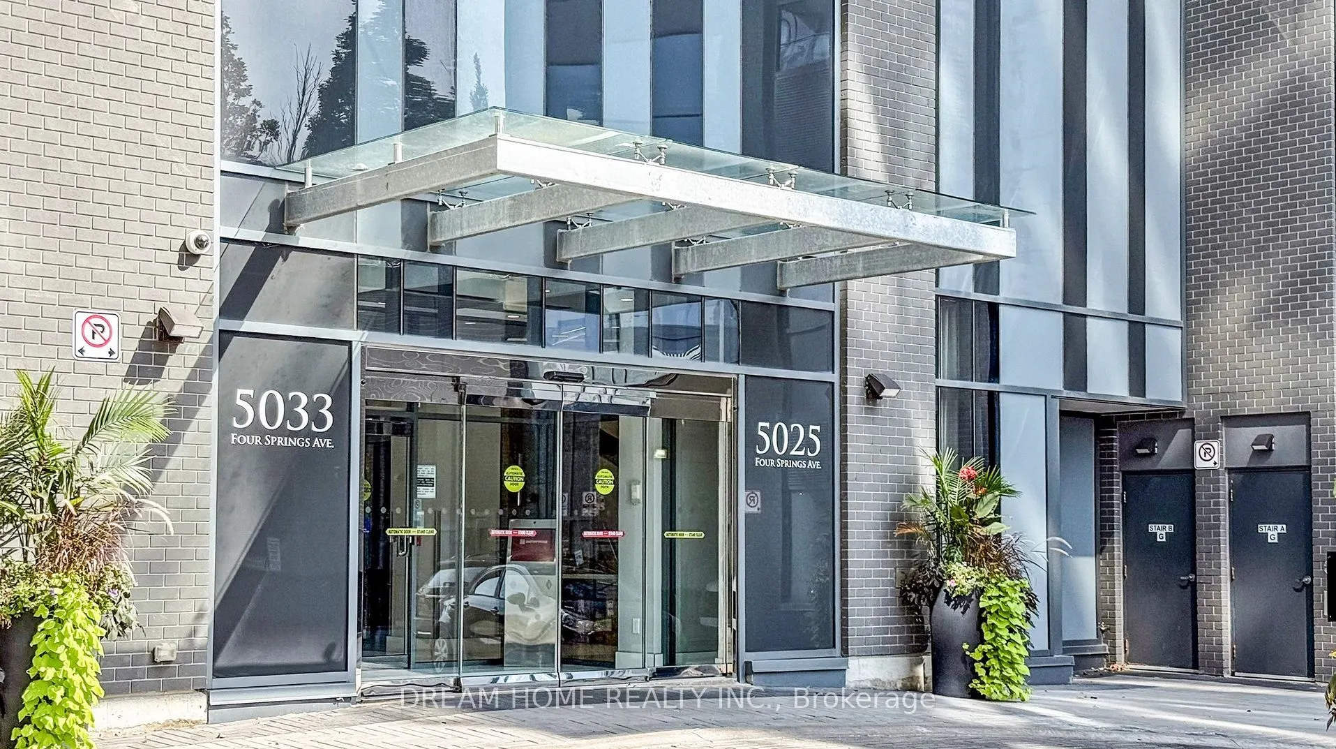5033 Four Springs Avenue, #813