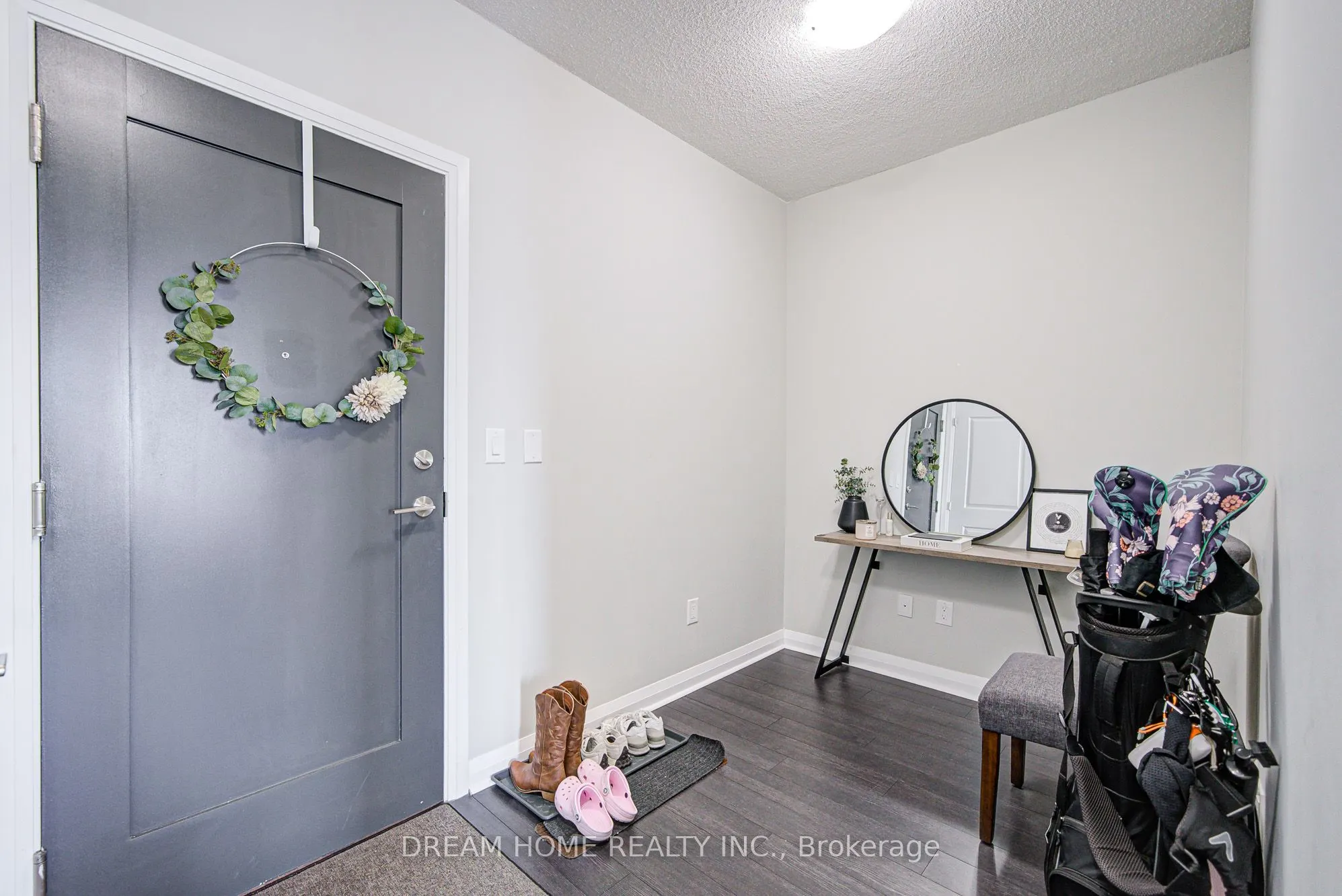 5033 Four Springs Avenue, #813