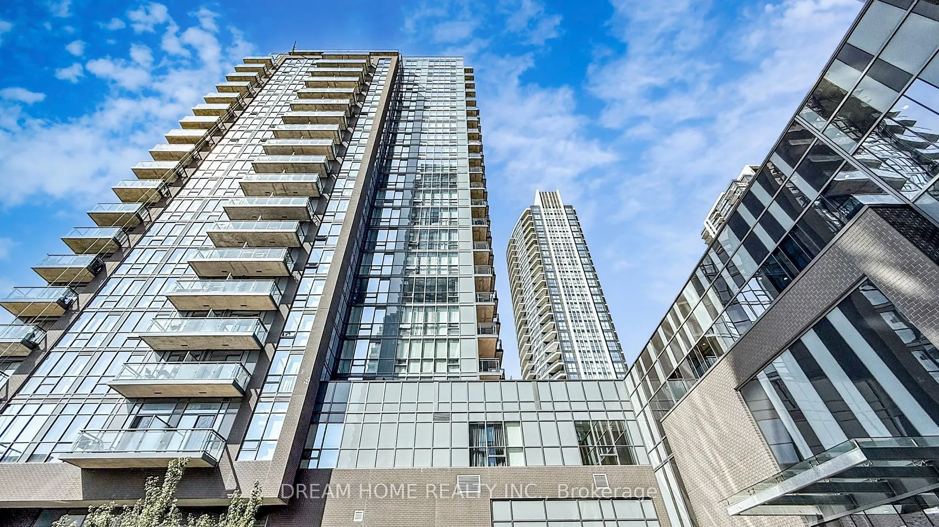 5033 Four Springs Avenue, #813