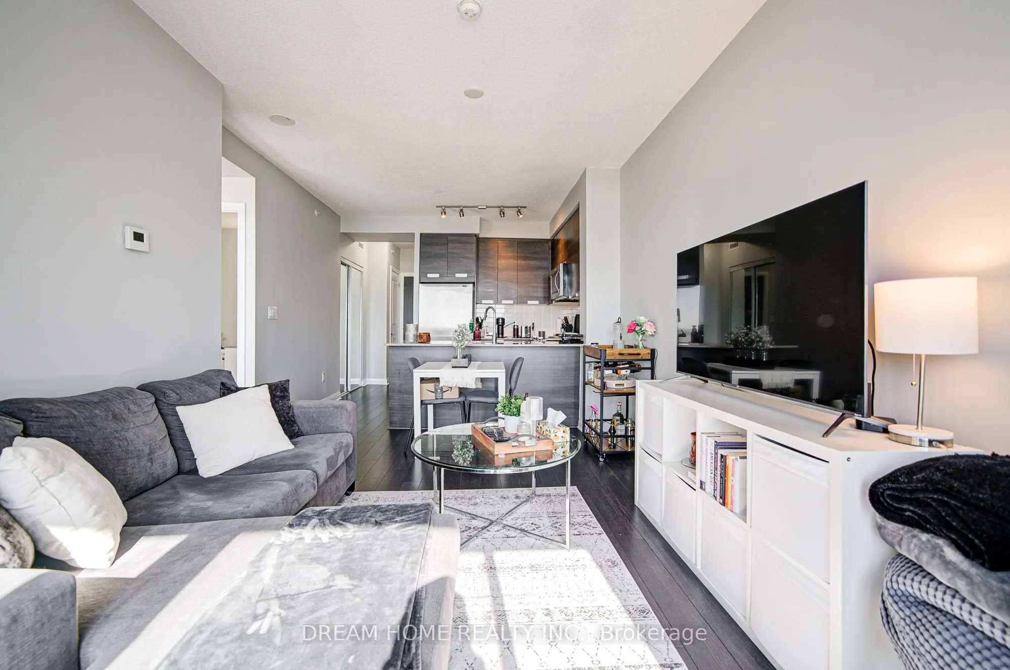 5033 Four Springs Avenue, #813