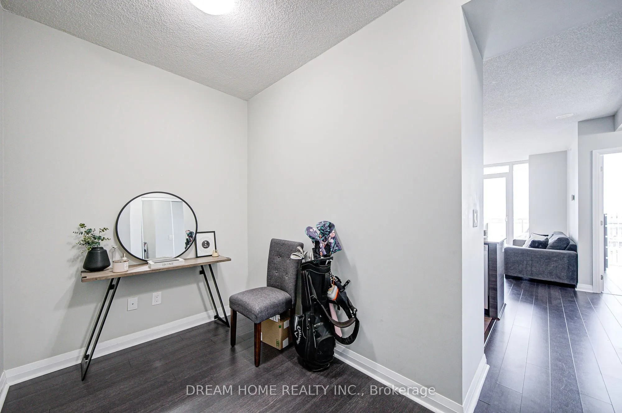5033 Four Springs Avenue, #813