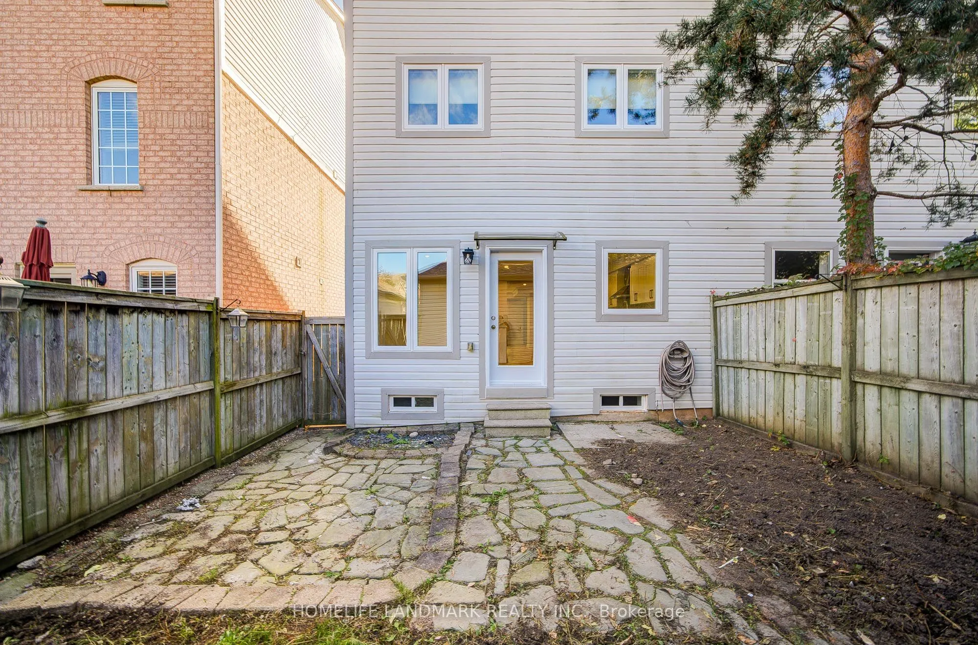 119 Glenashton Drive
