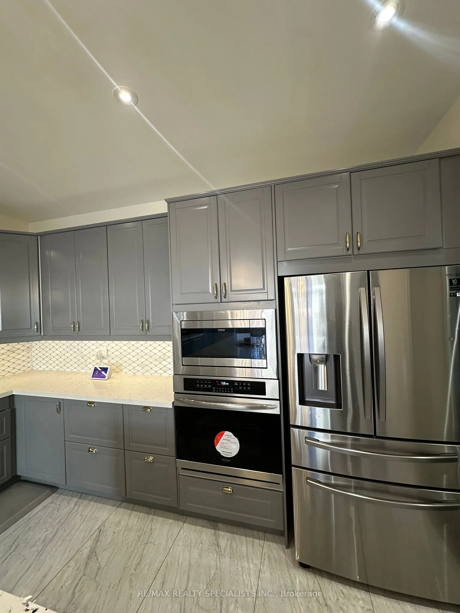 19 Thornvalley Terrace, #MAIN AND UPPER