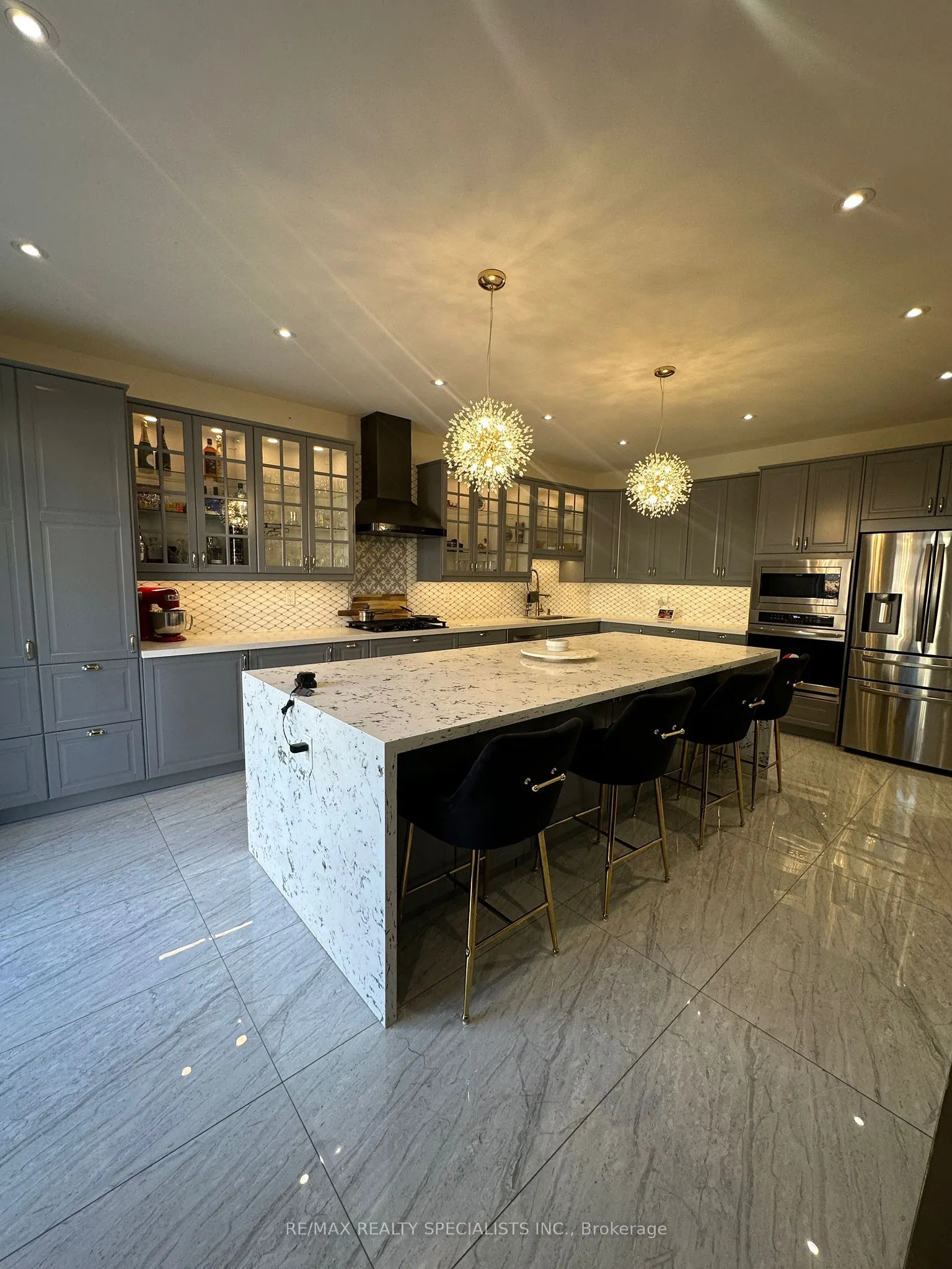 19 Thornvalley Terrace, #MAIN AND UPPER
