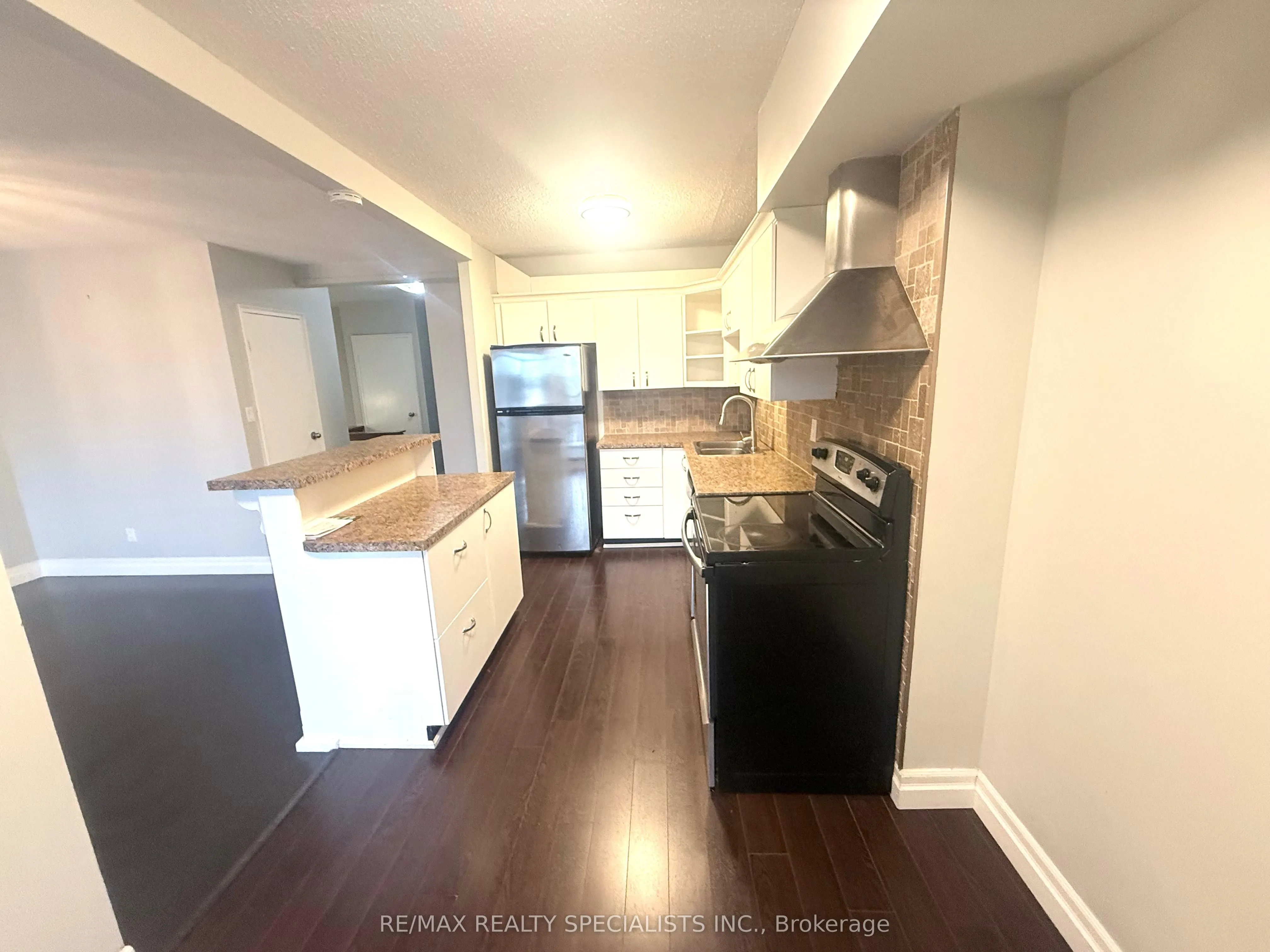 1000 Cedarglen Gate, #520