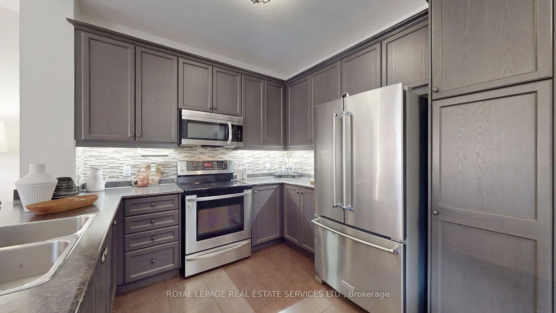 828 Miltonbrook Crescent