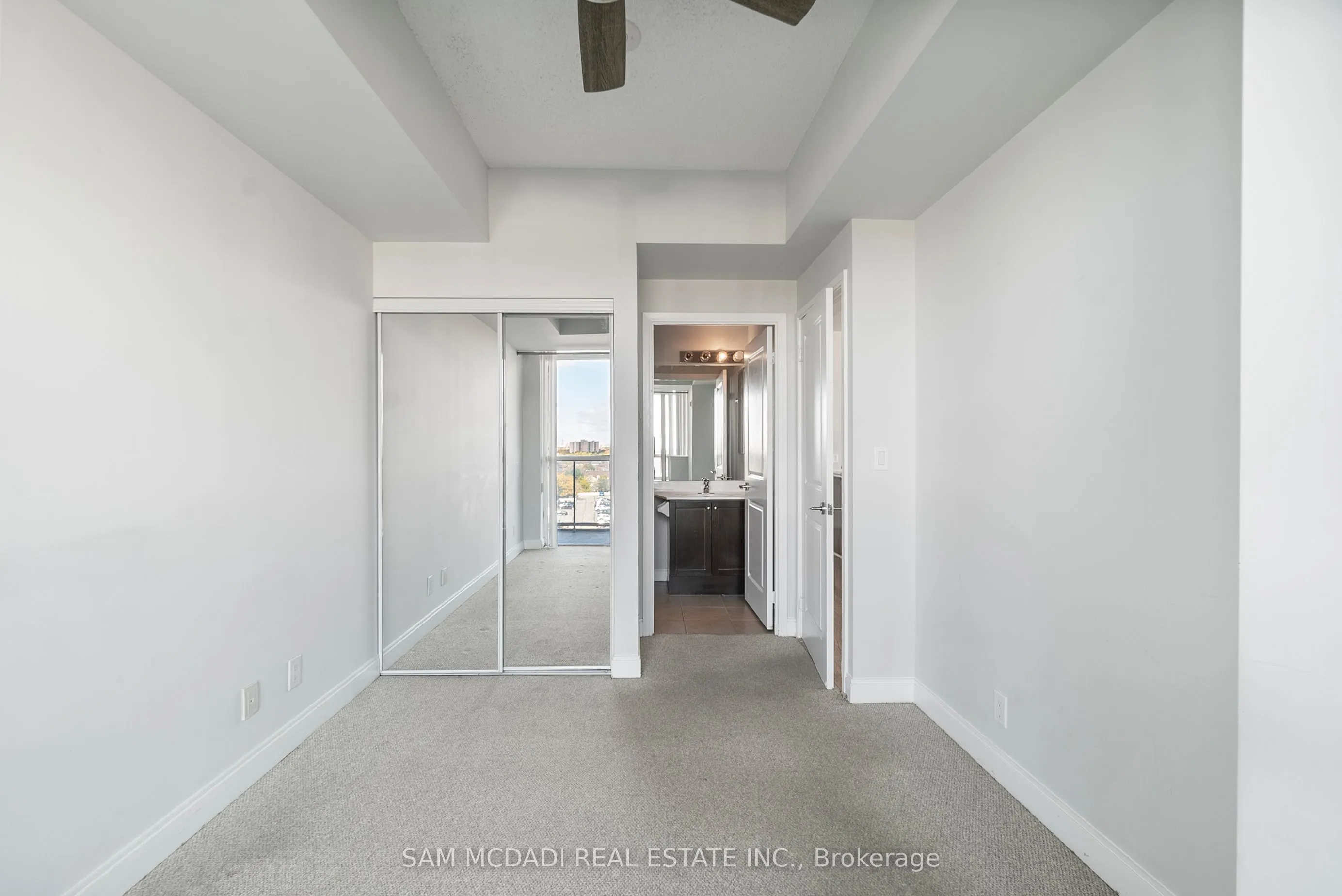 80 Absolute Avenue, #911