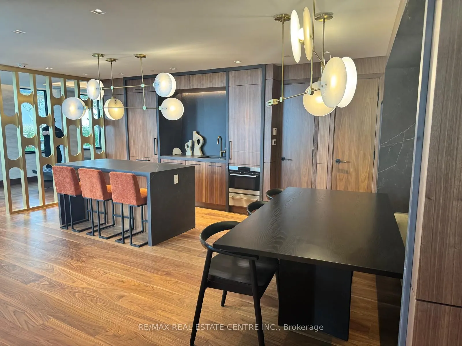 3240 William Coltson Avenue, #1211