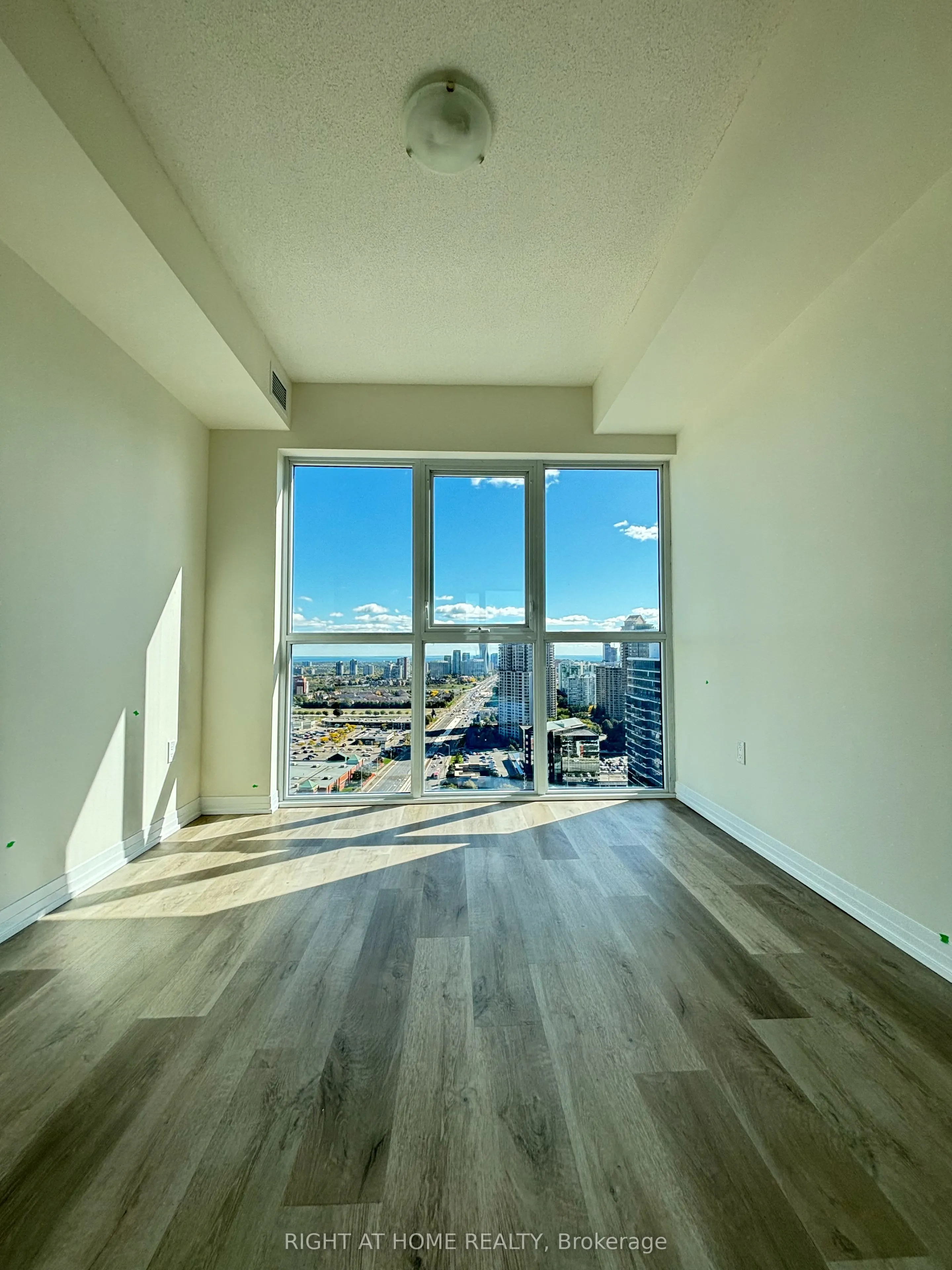 15 Watergarden Drive, #2403