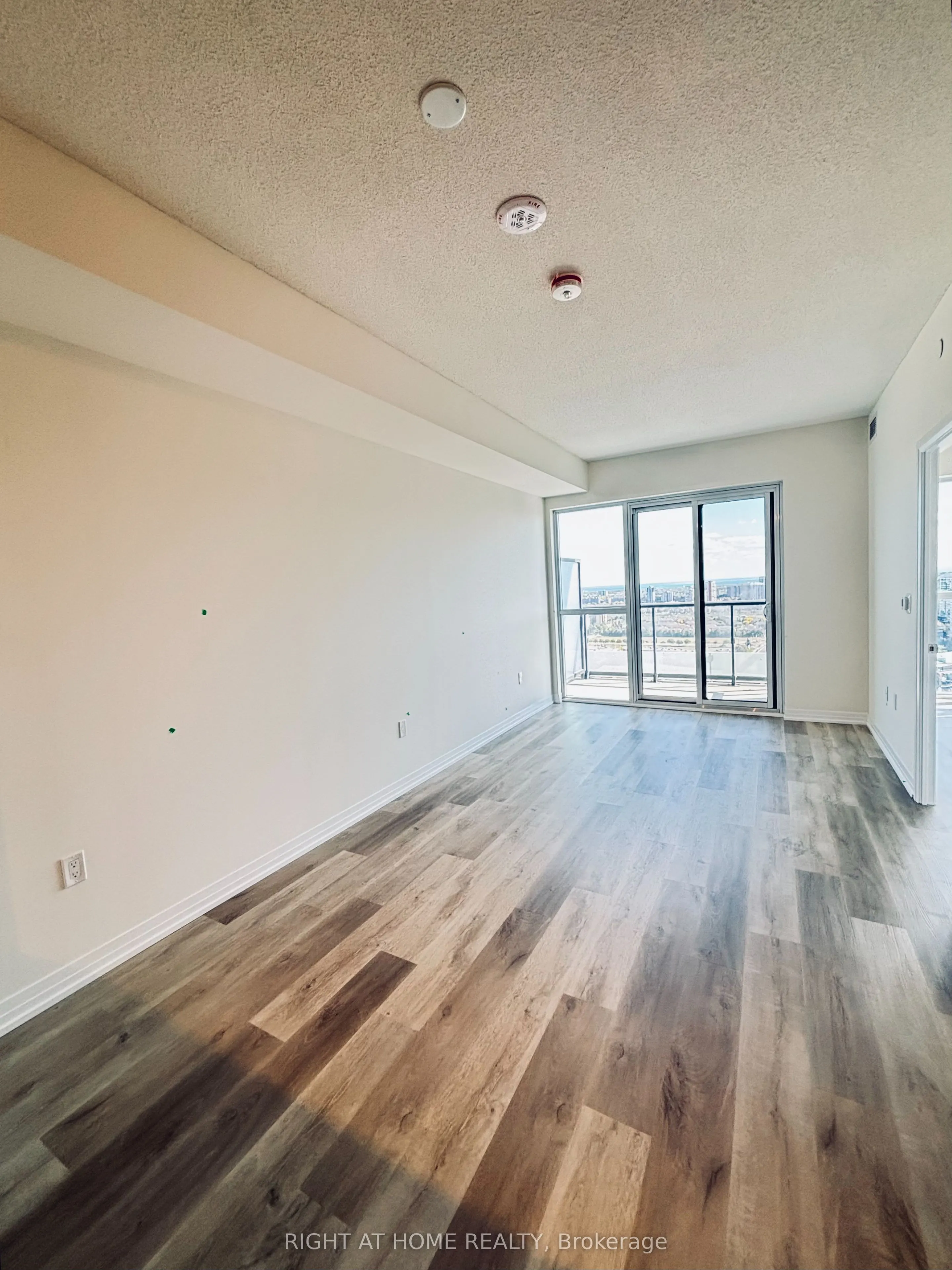 15 Watergarden Drive, #2403