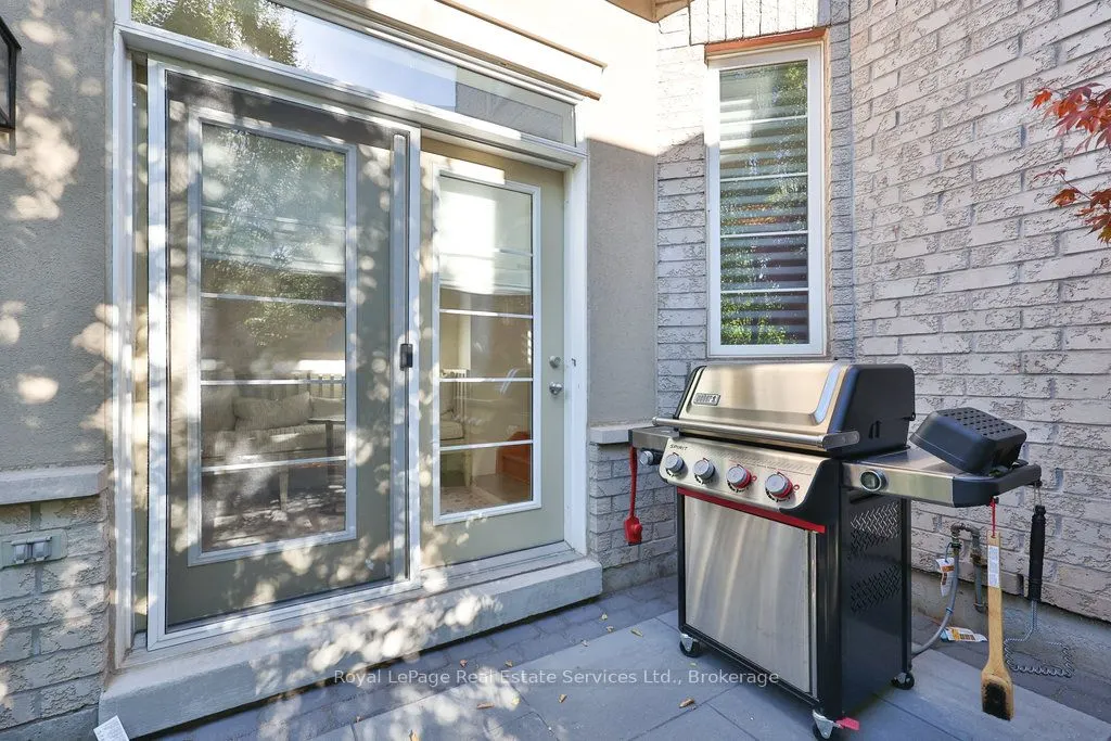 3294 Robert Brown Boulevard