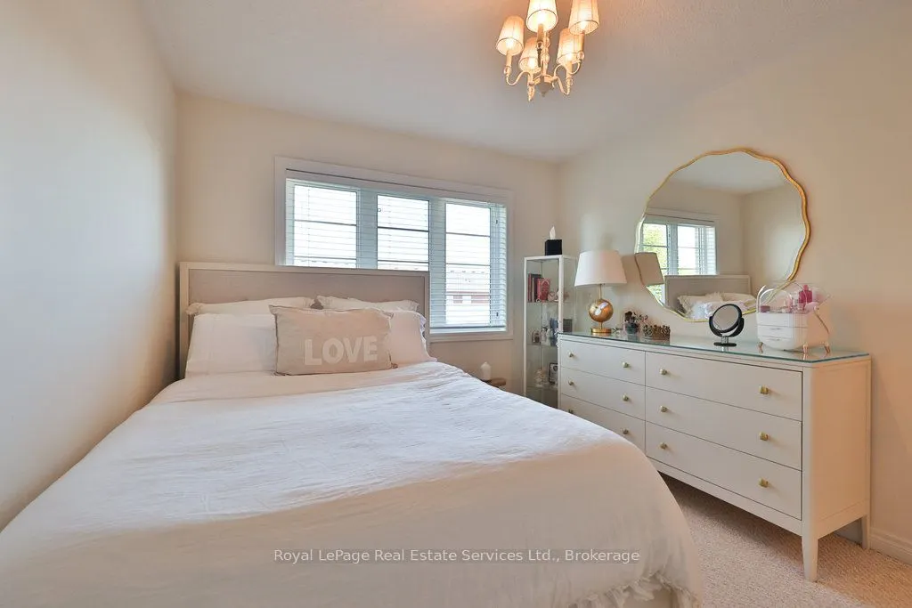 3294 Robert Brown Boulevard