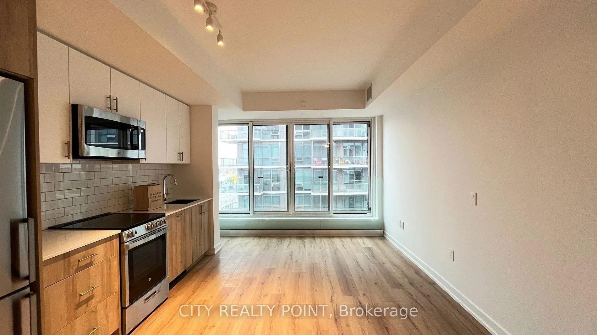 1195 The Queensway, #408