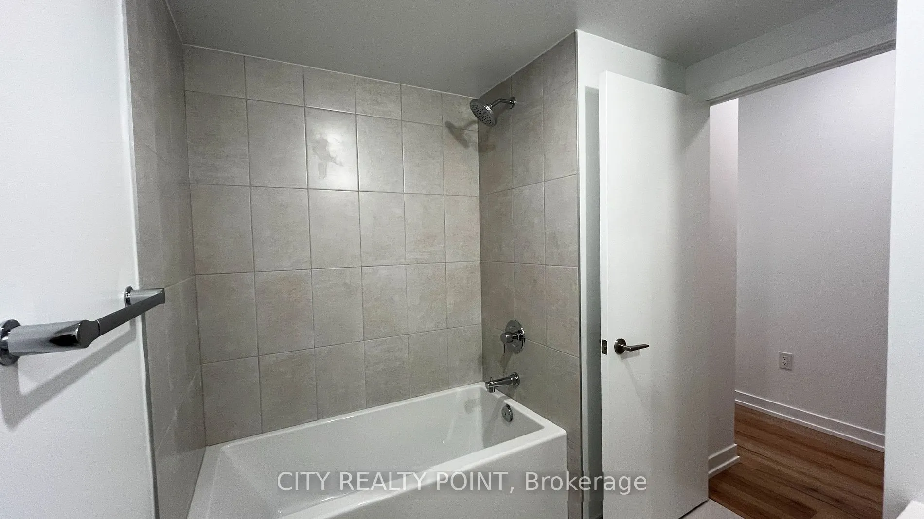 1195 The Queensway, #408