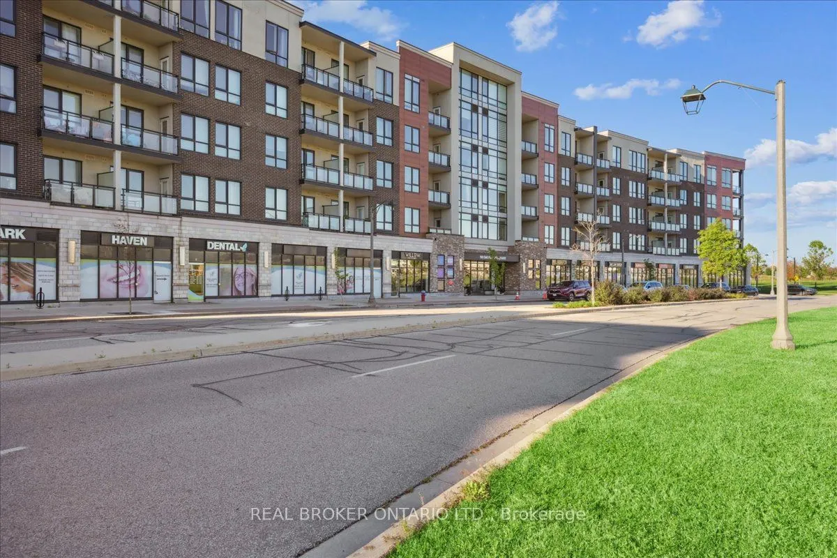 150 Oak Park Boulevard, #301