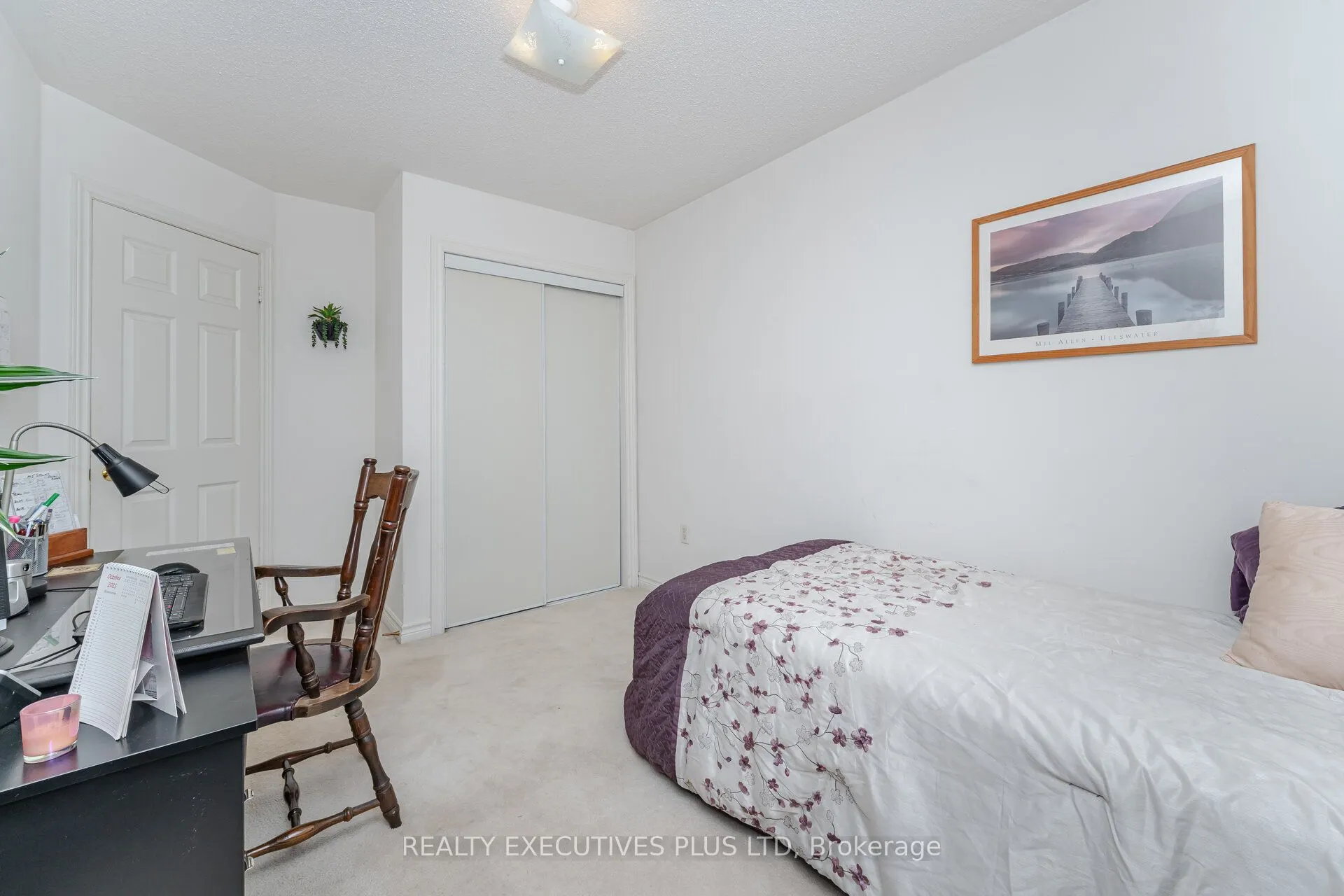 12 Manorwood Court