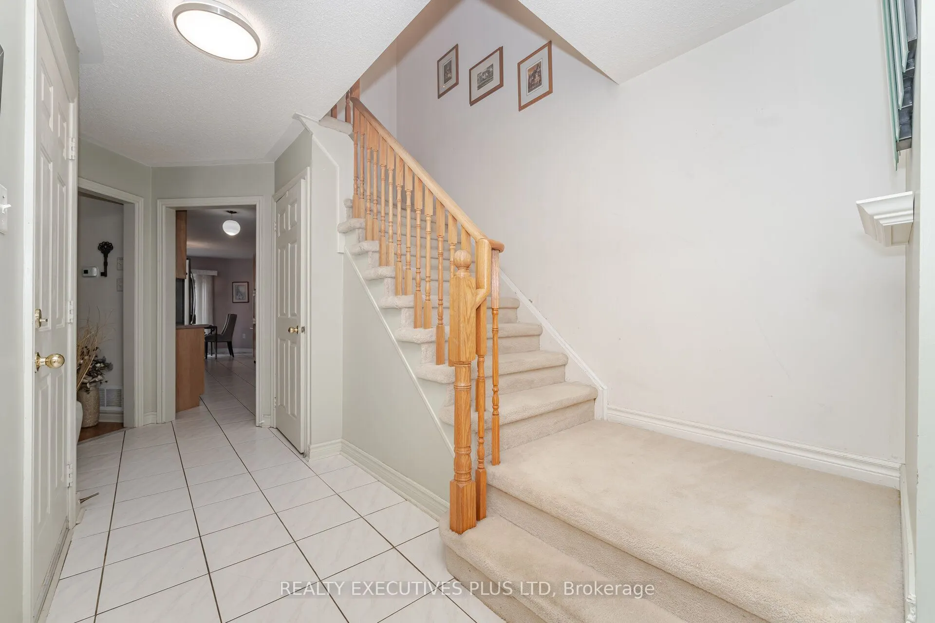 12 Manorwood Court