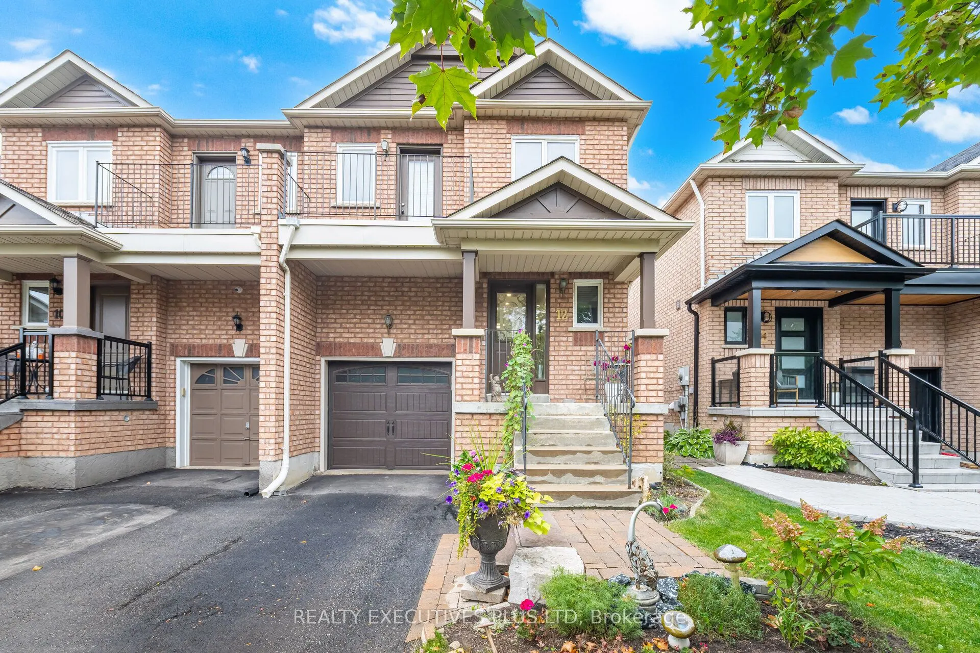 12 Manorwood Court