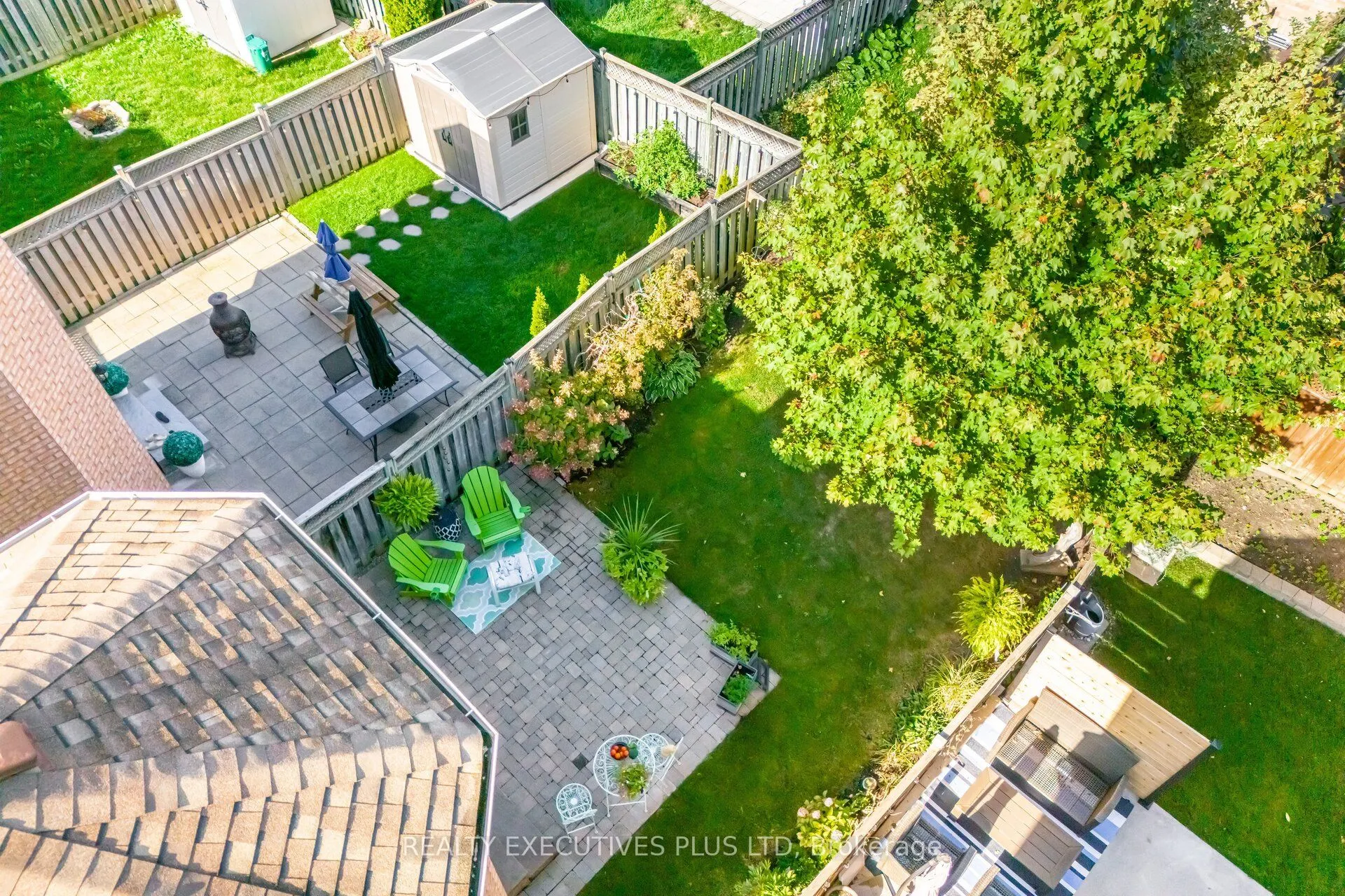 12 Manorwood Court