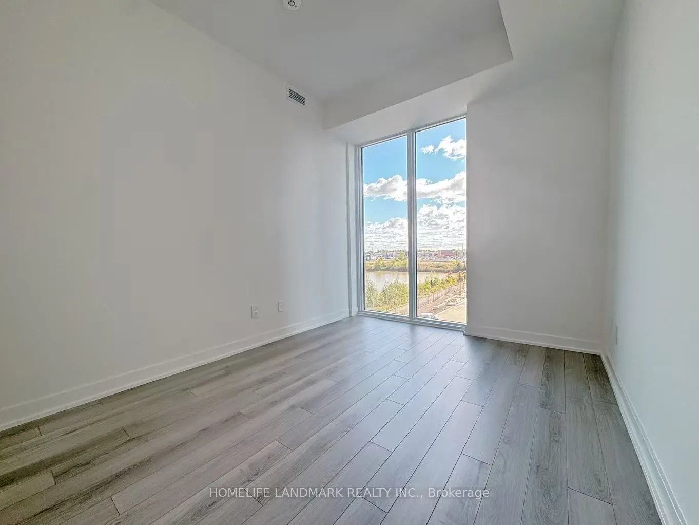 3079 Trafalgar Road, #410