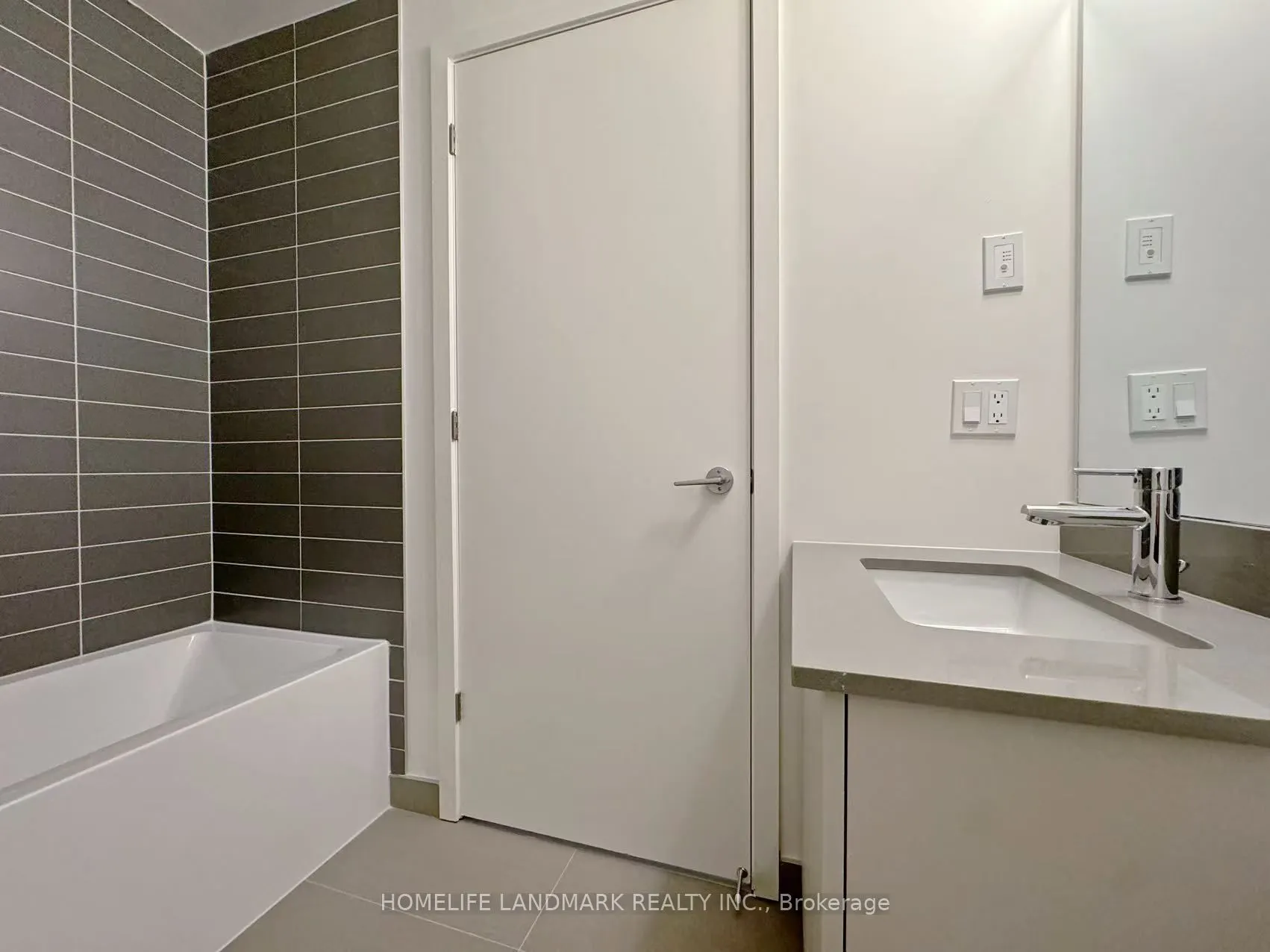 3079 Trafalgar Road, #410