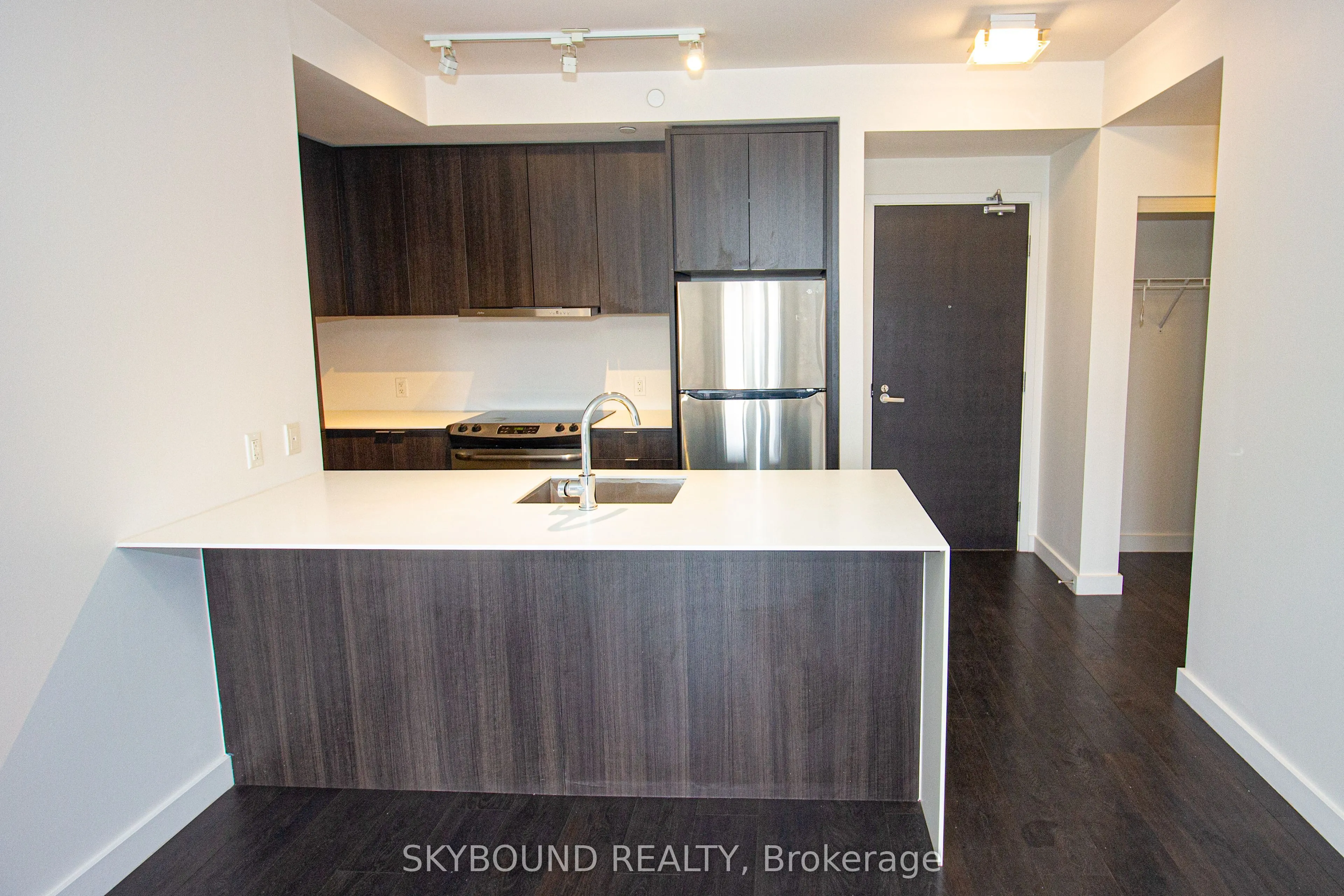 5025 Harvard Road, #214