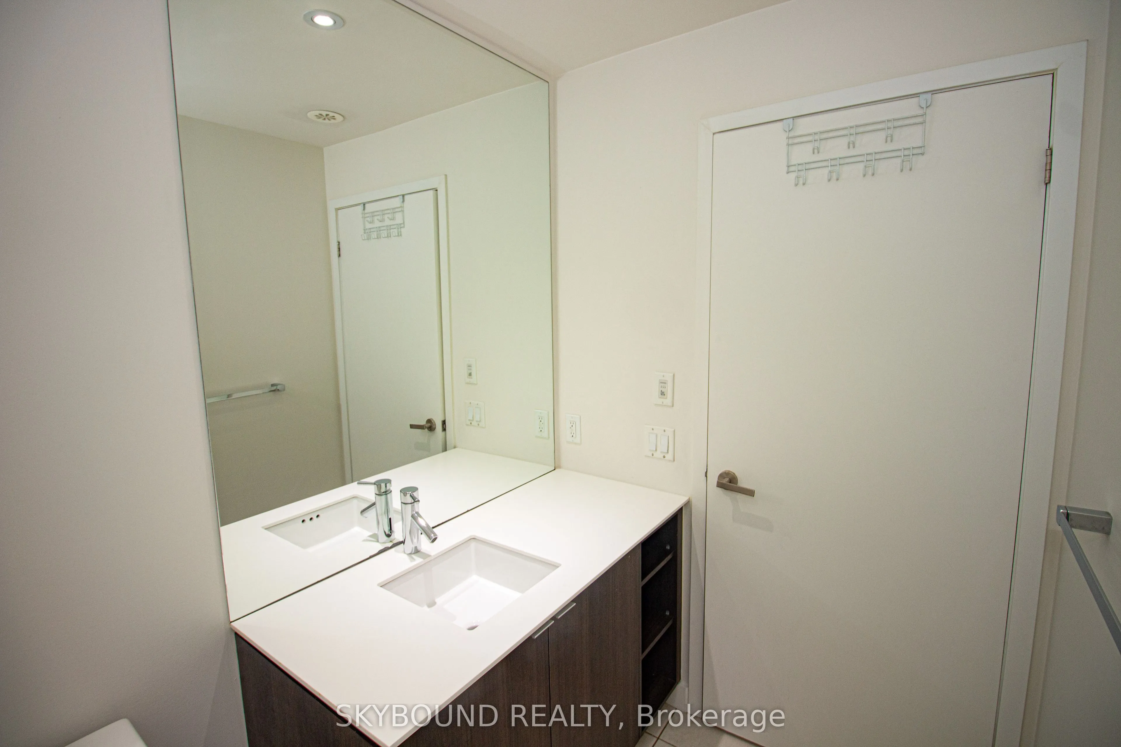 5025 Harvard Road, #214