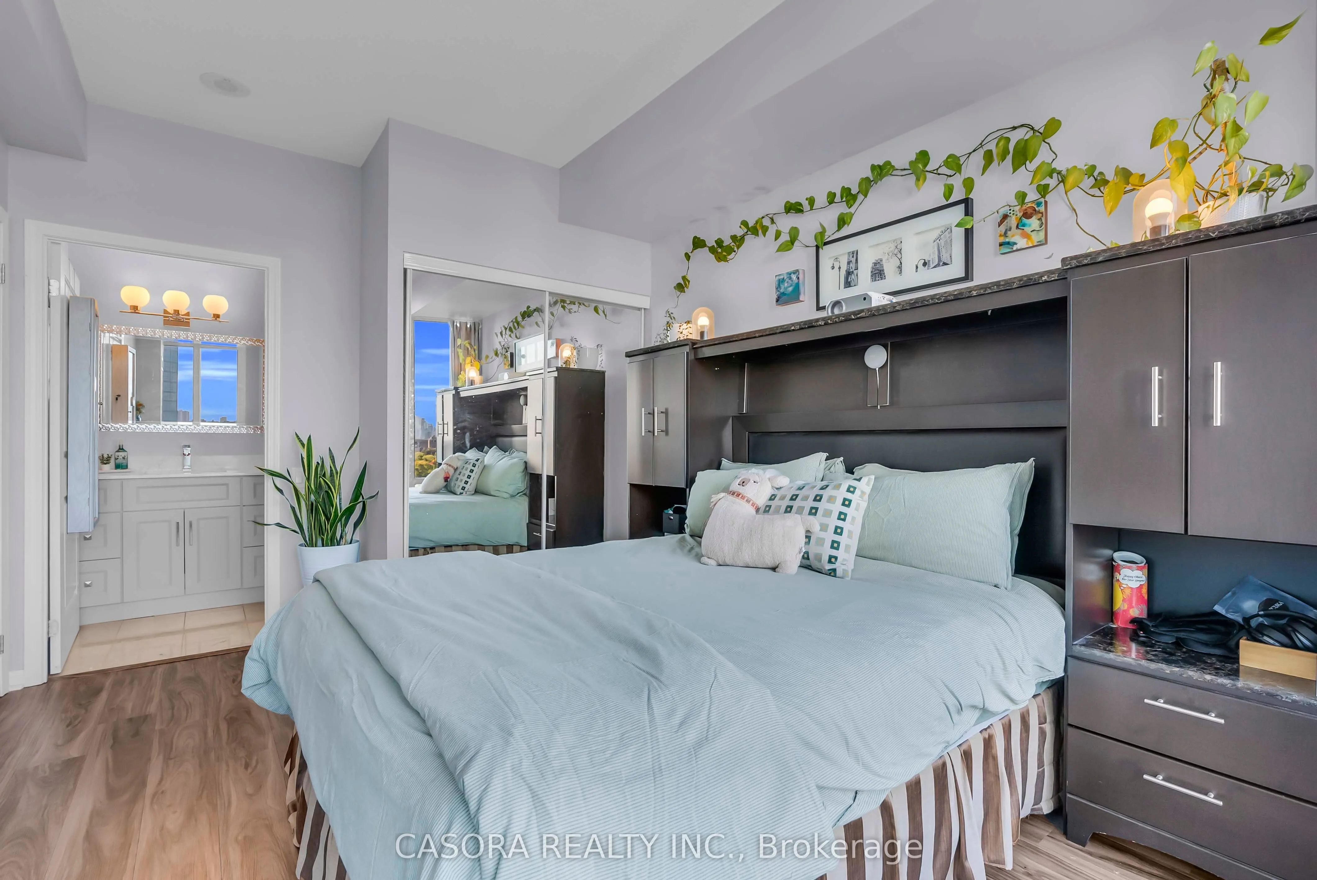 15 Windermere Avenue, #1207