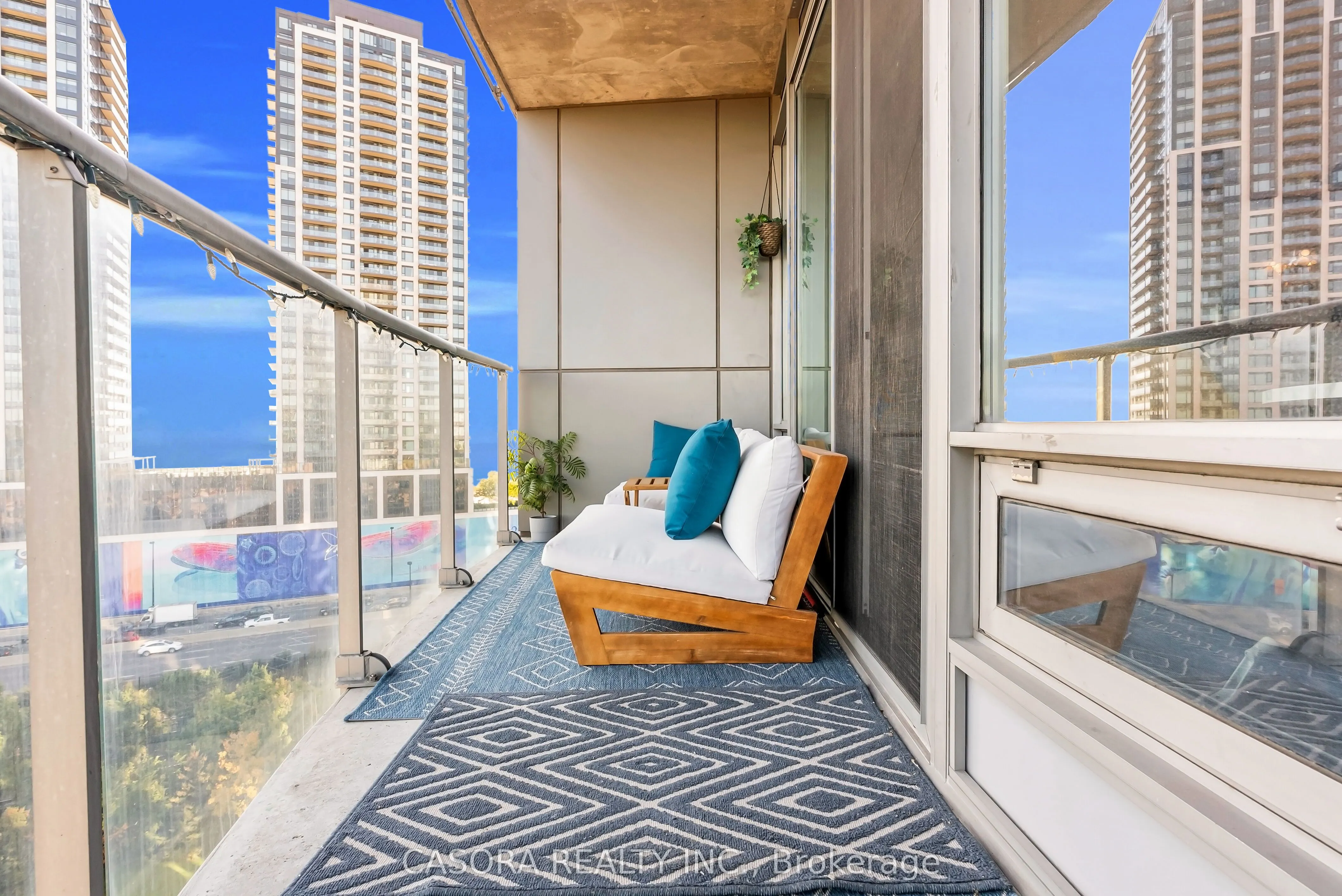 15 Windermere Avenue, #1207