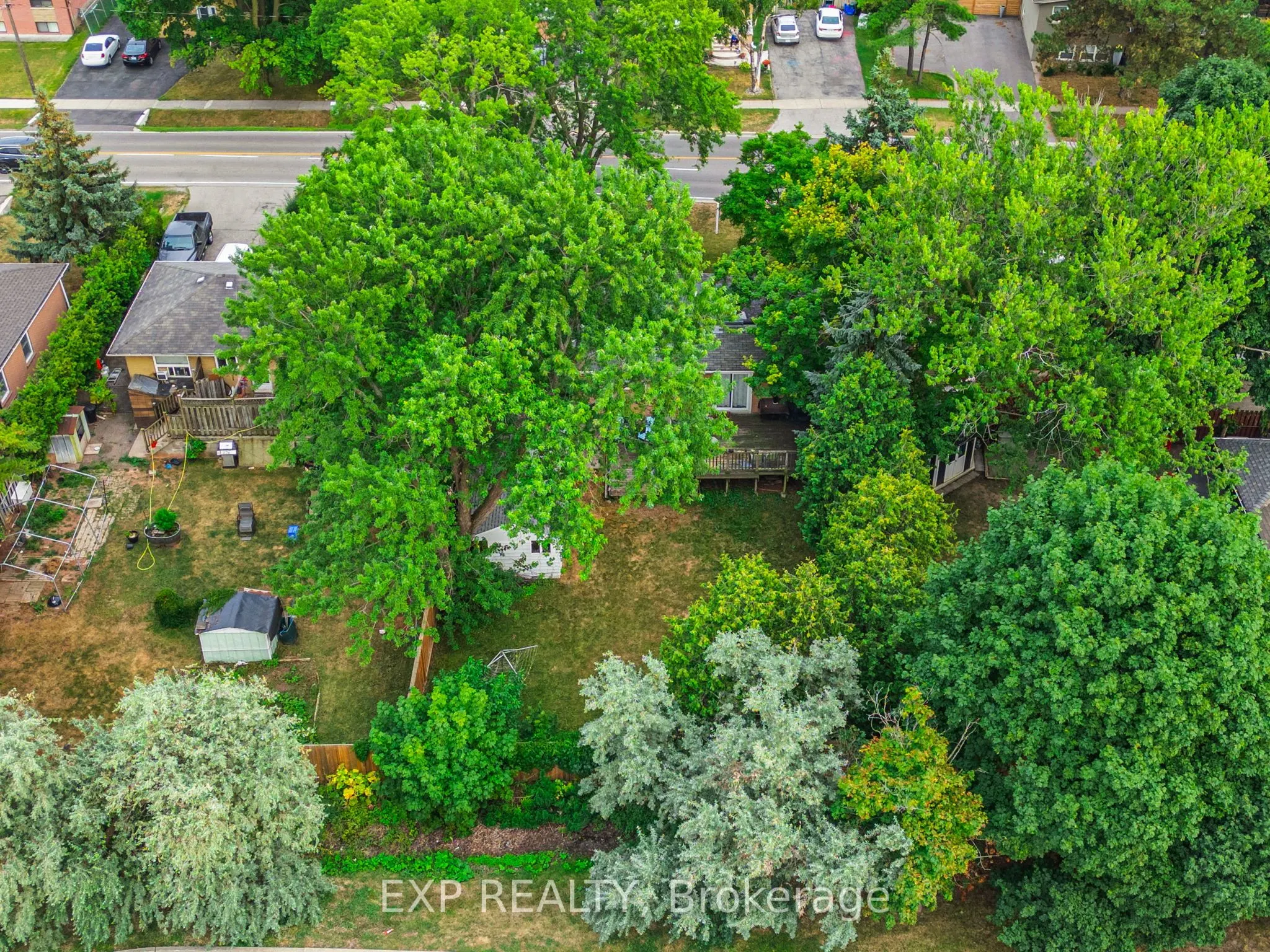 611 Pinegrove Road