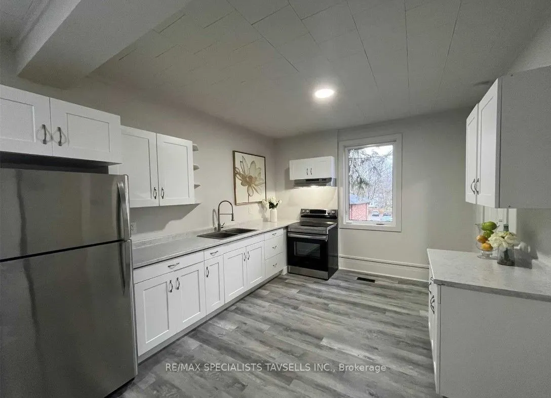 2 Mckenzie Street, #Unit 1