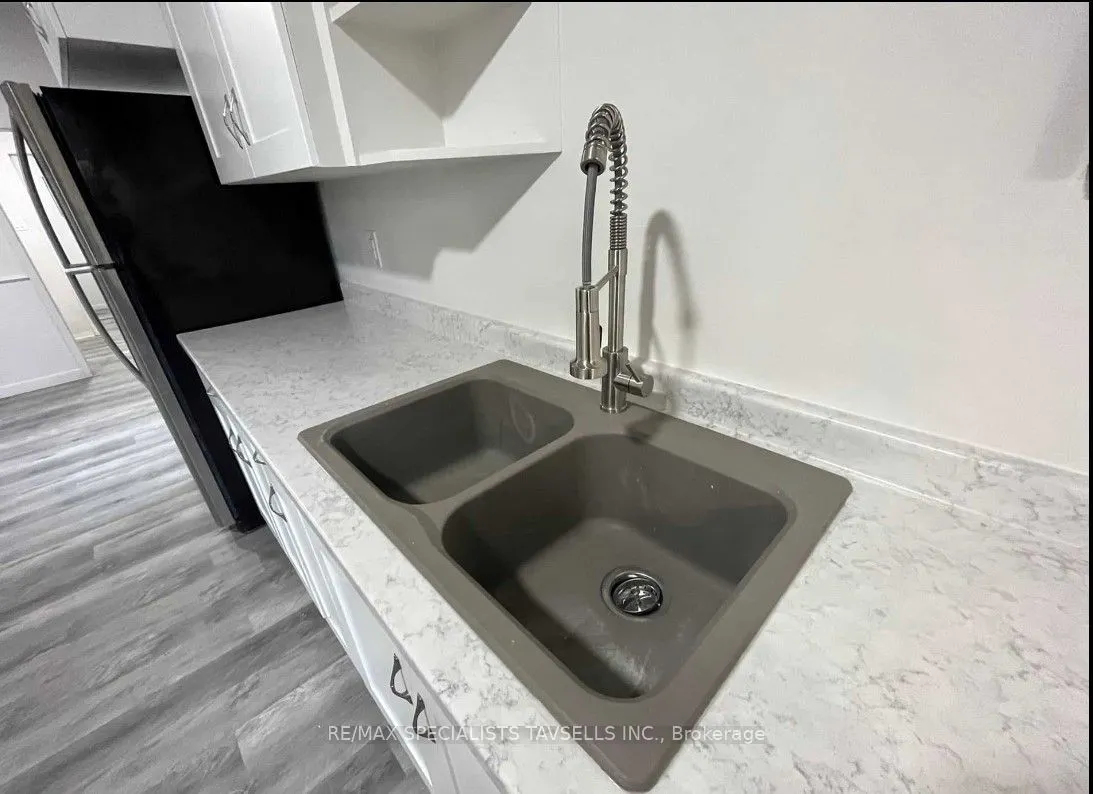2 Mckenzie Street, #Unit 1