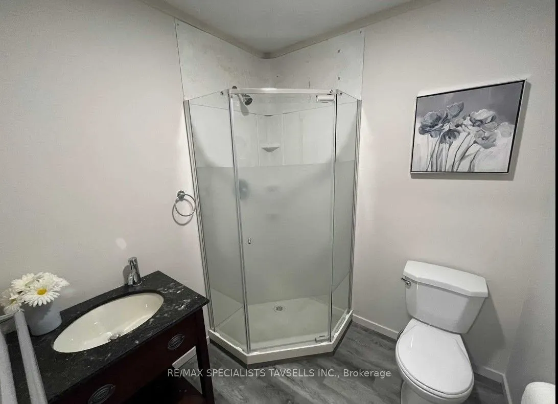 2 Mckenzie Street, #Unit 1