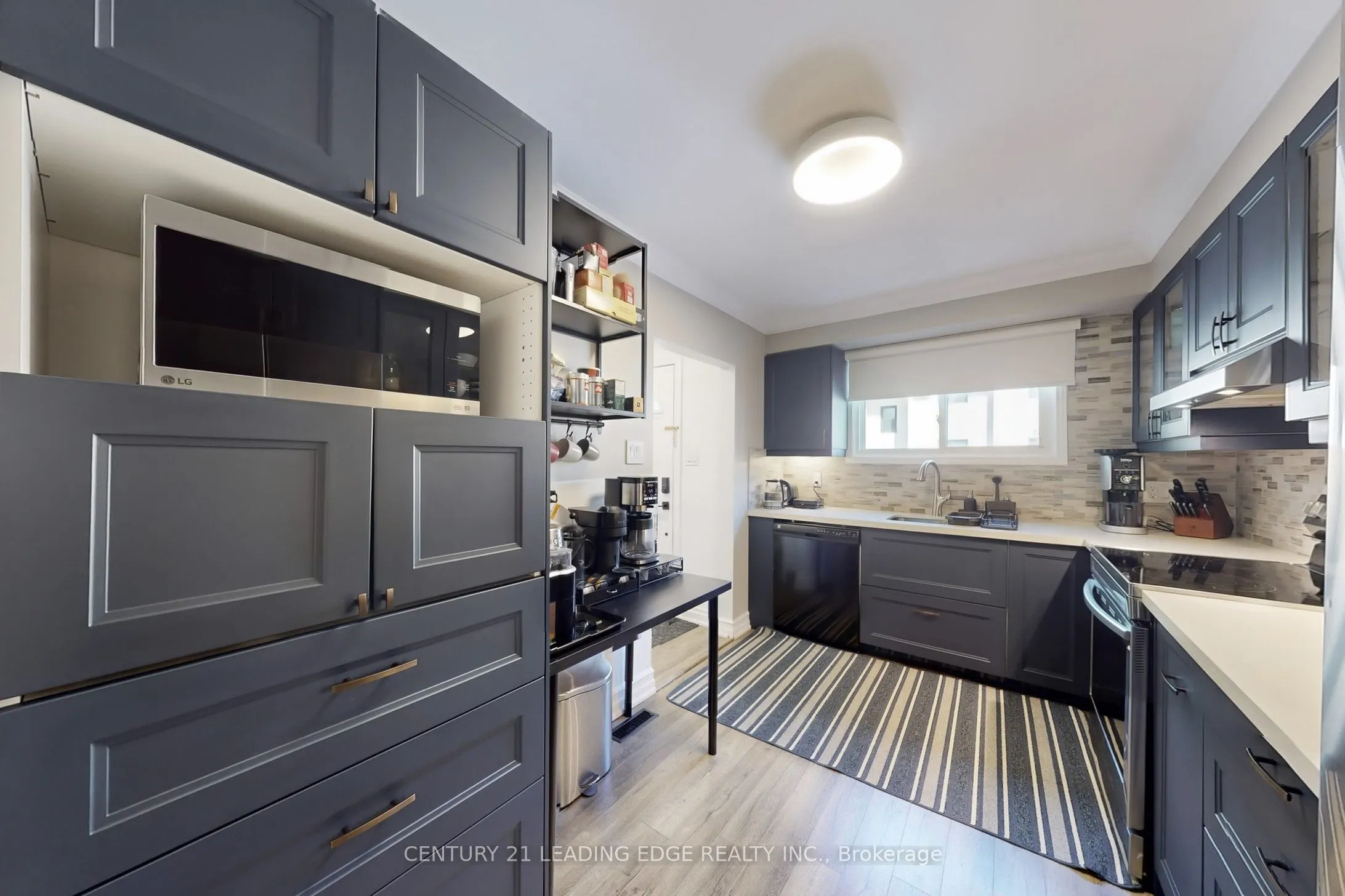 589 FRANCIS Road E, #10