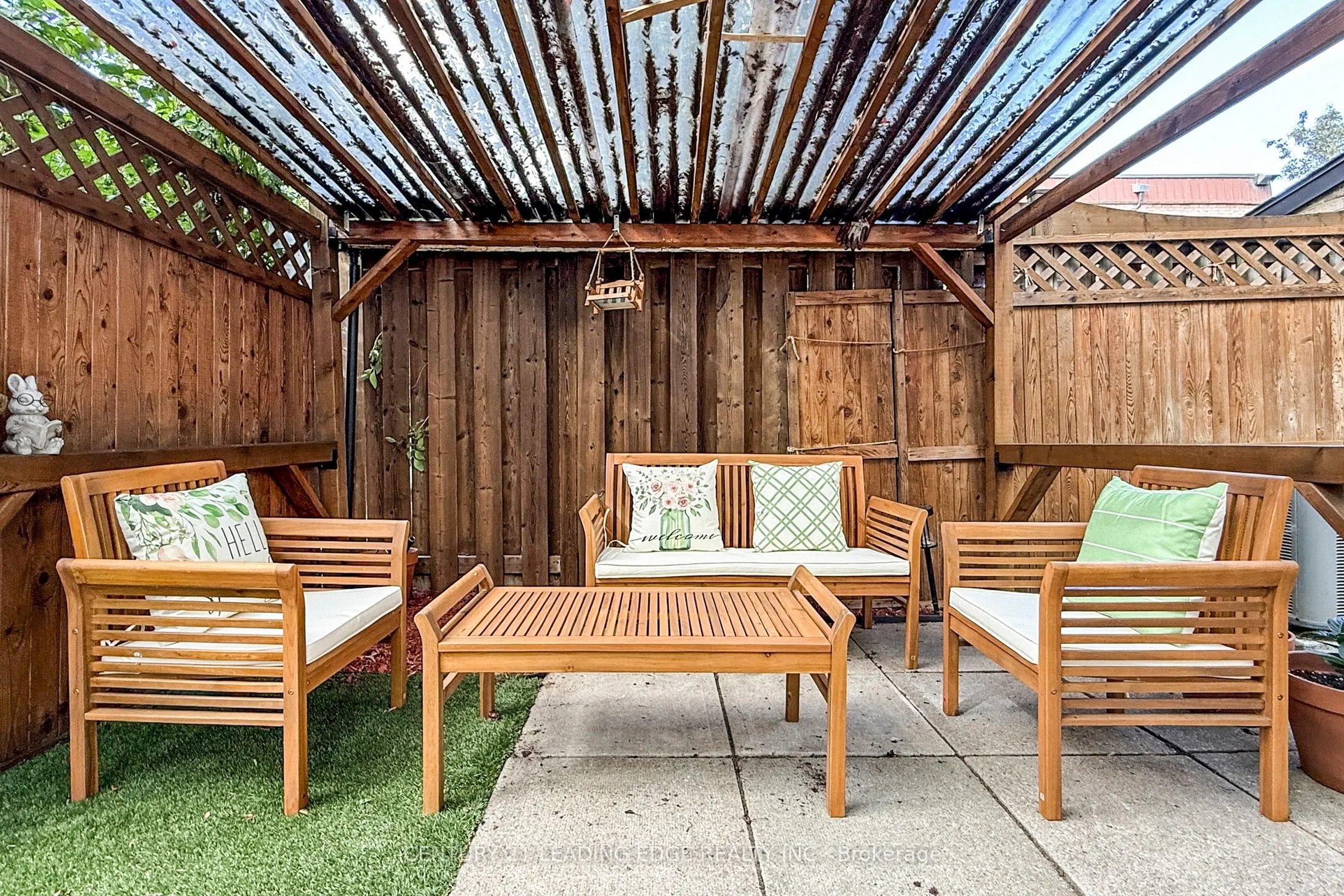 589 FRANCIS Road E, #10