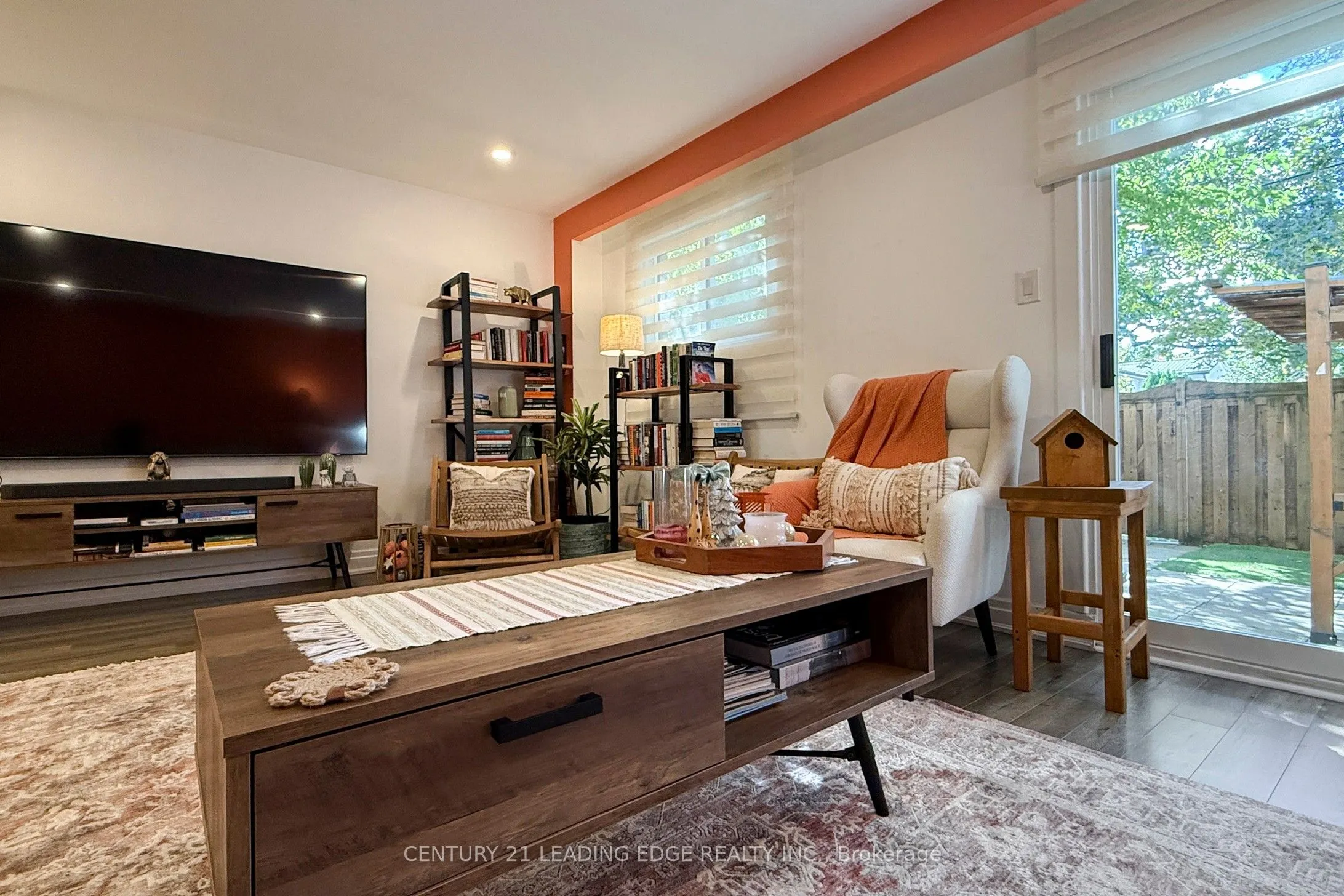 589 FRANCIS Road E, #10