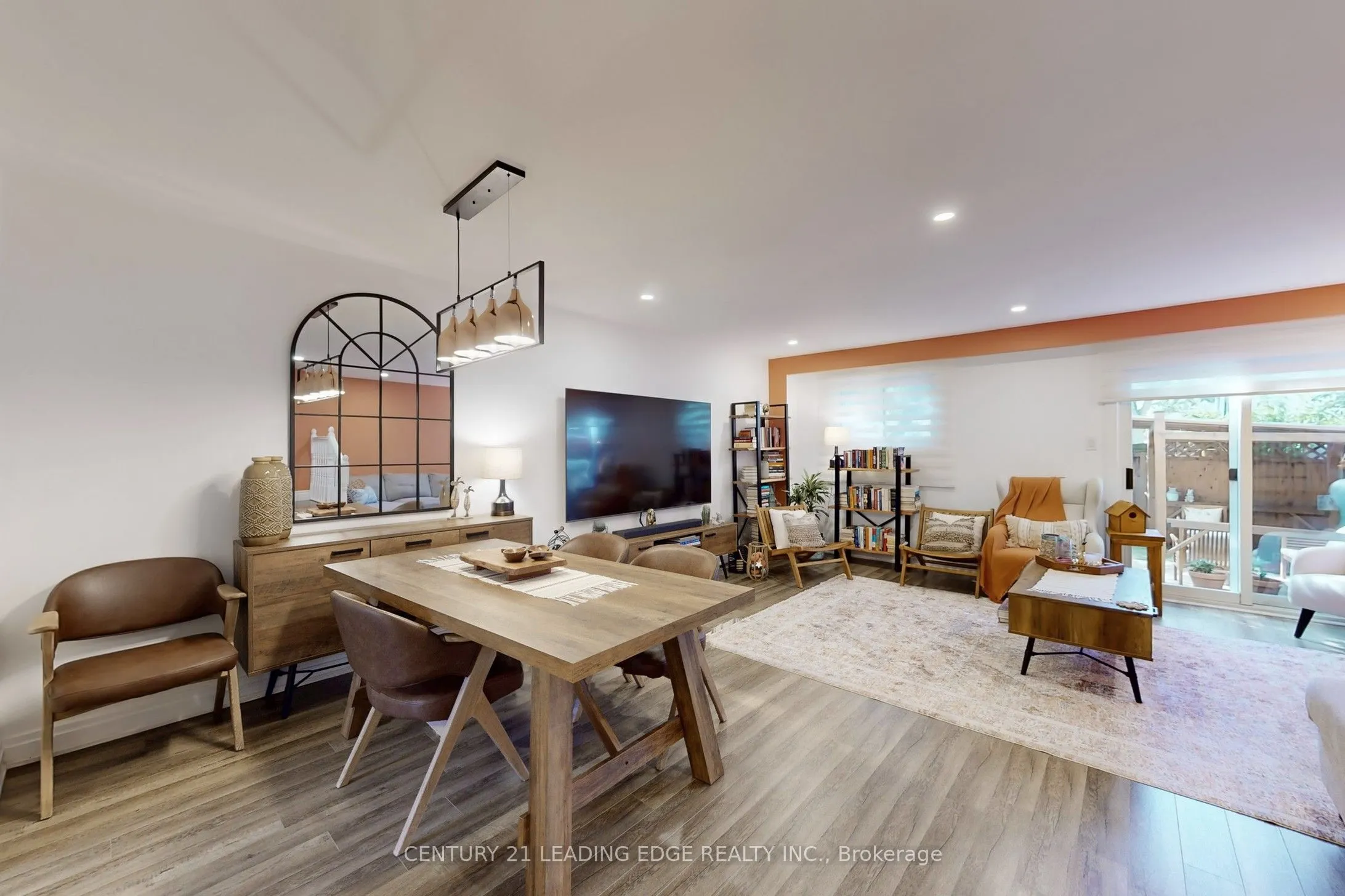 589 FRANCIS Road E, #10