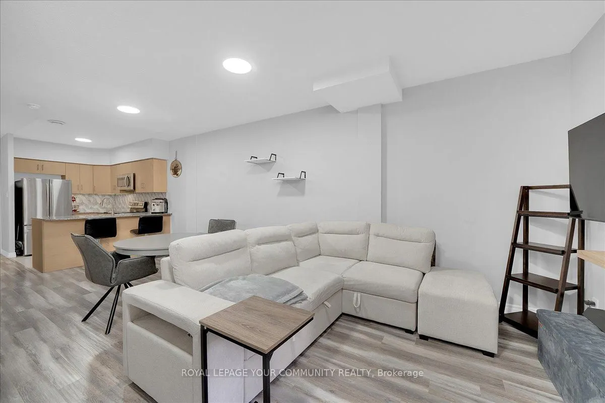 7405 Goreway Drive, #112