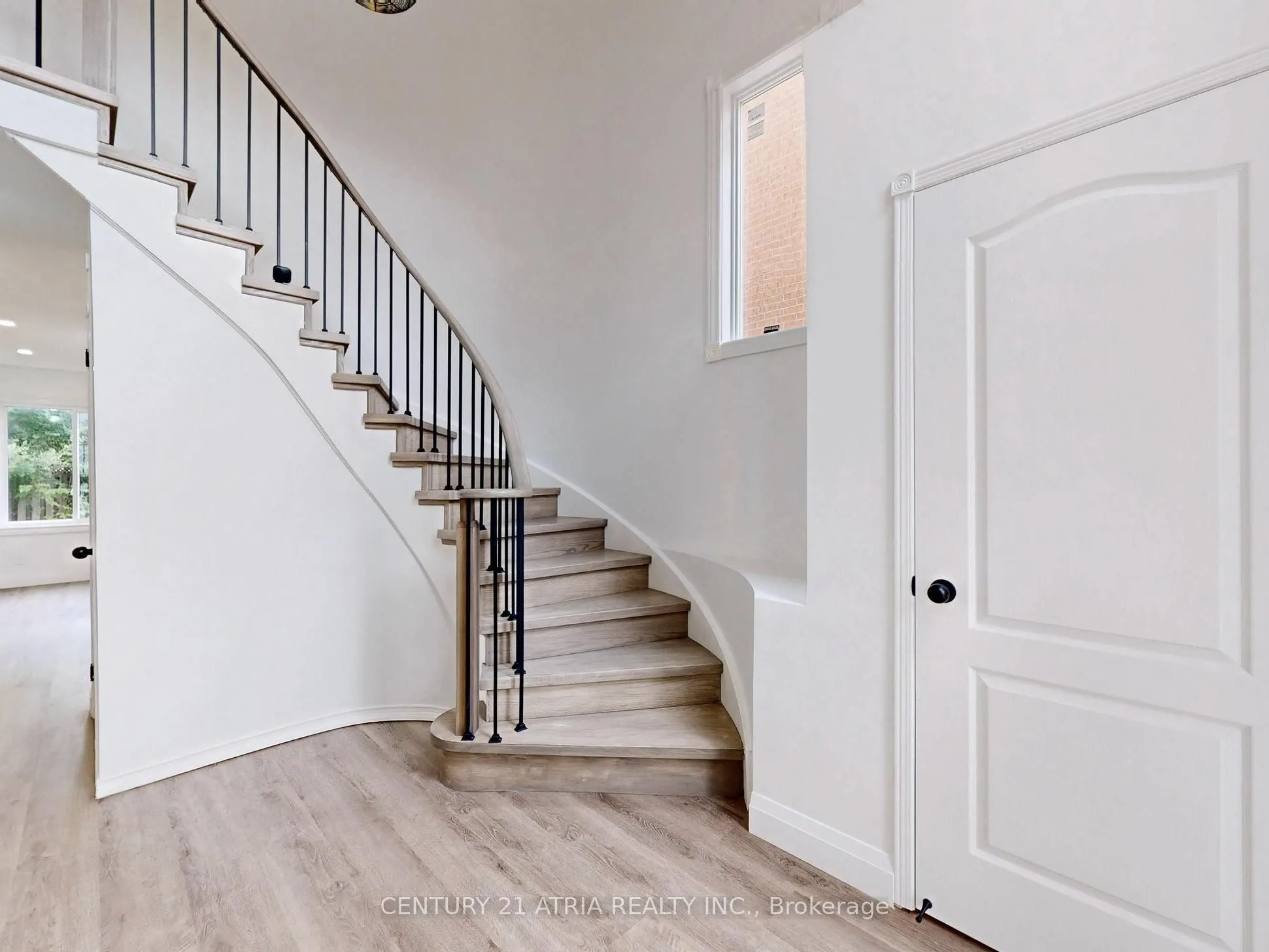 1629 Astrella Crescent