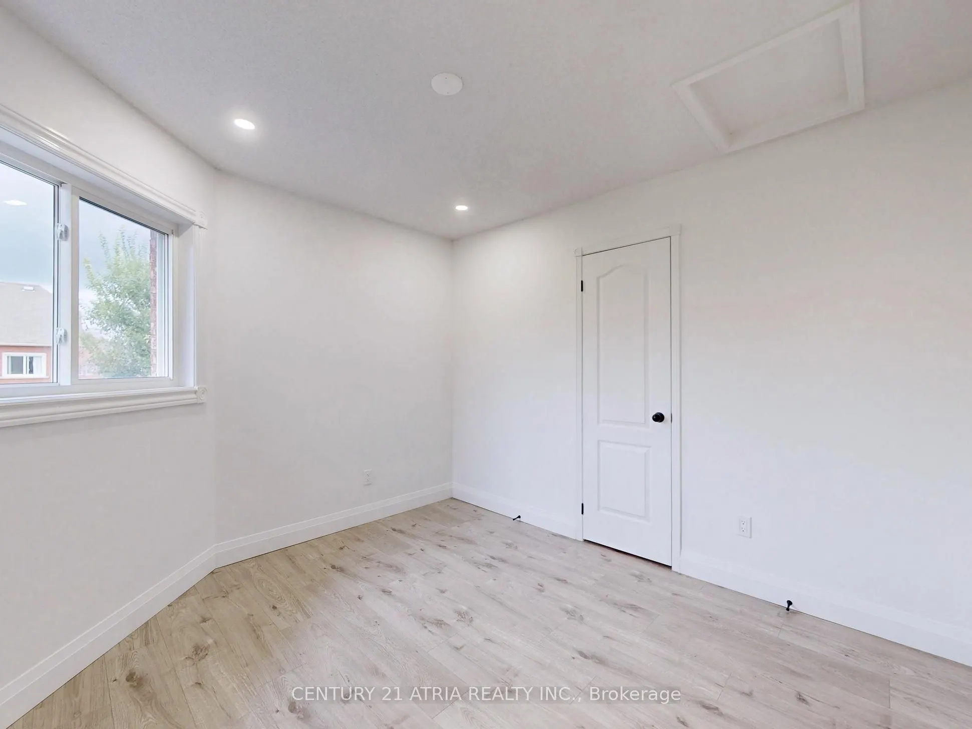 1629 Astrella Crescent