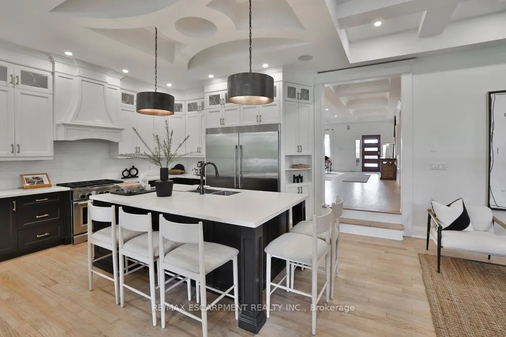 43 Mississauga Road S
