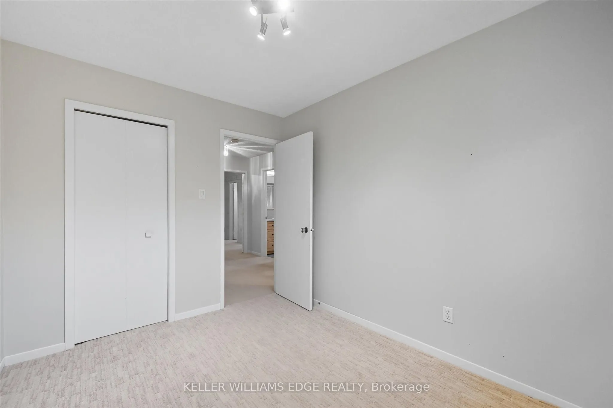 2400 Eaglesfield Drive