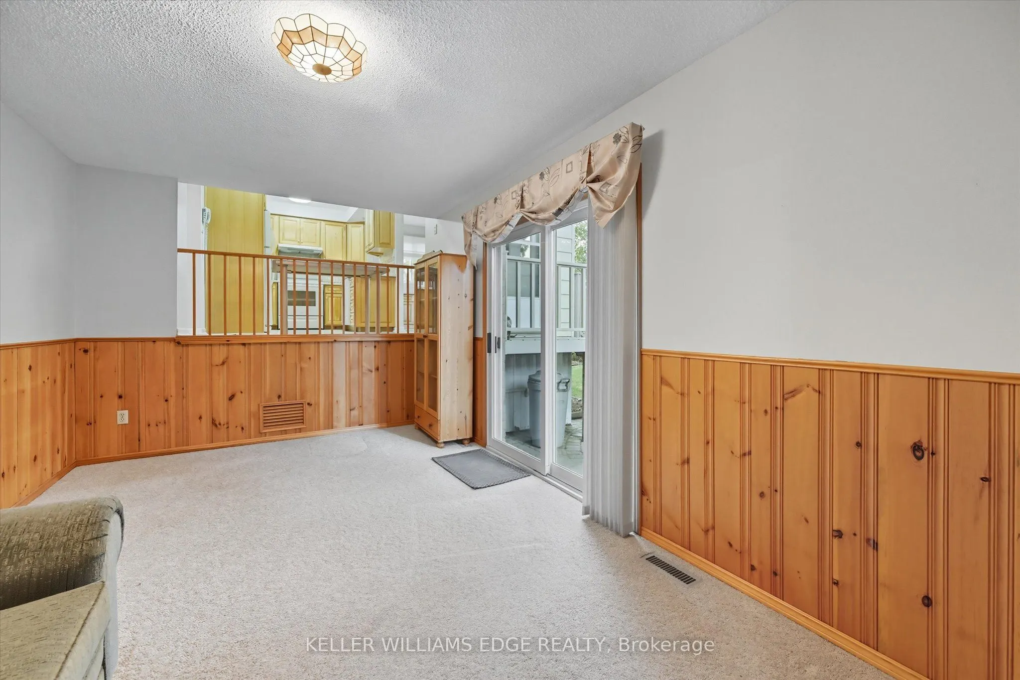 2400 Eaglesfield Drive