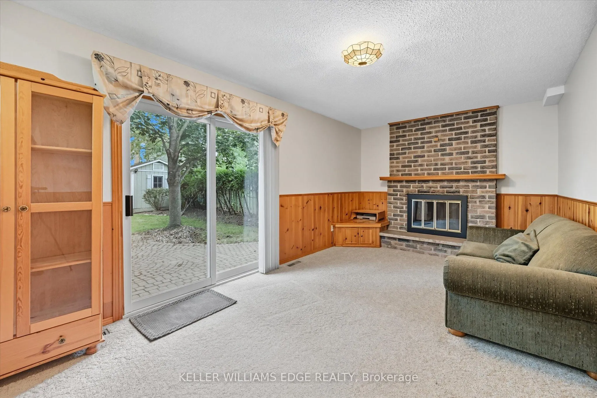 2400 Eaglesfield Drive