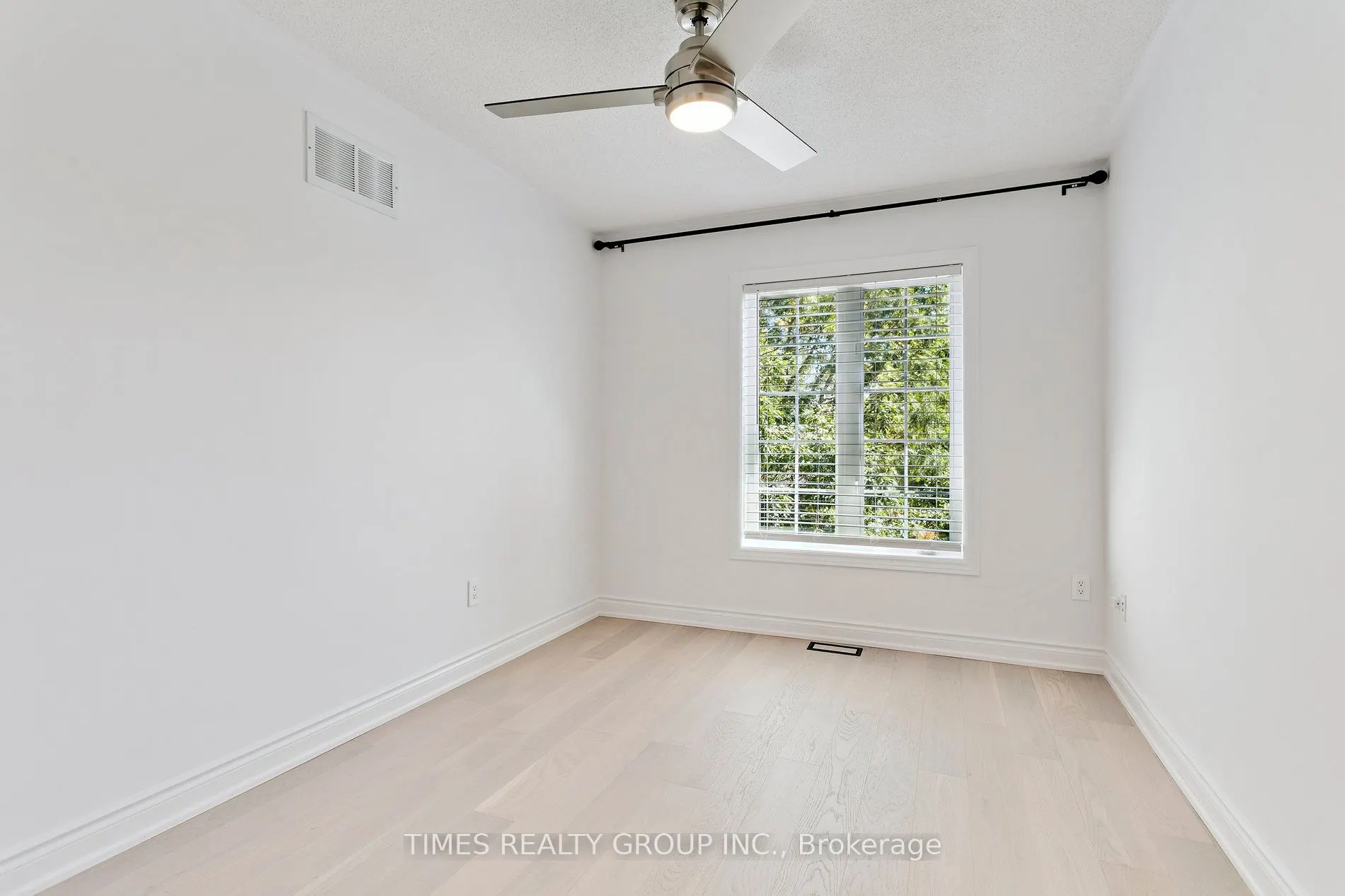 212 Creek Path Avenue