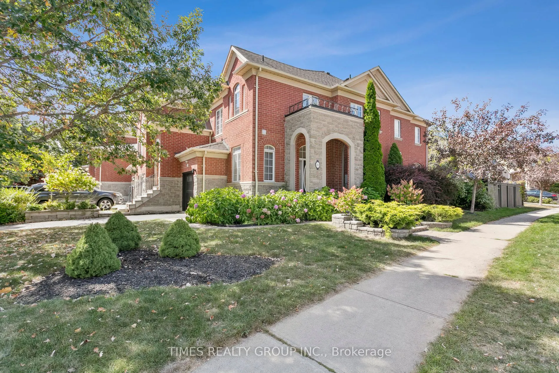 212 Creek Path Avenue